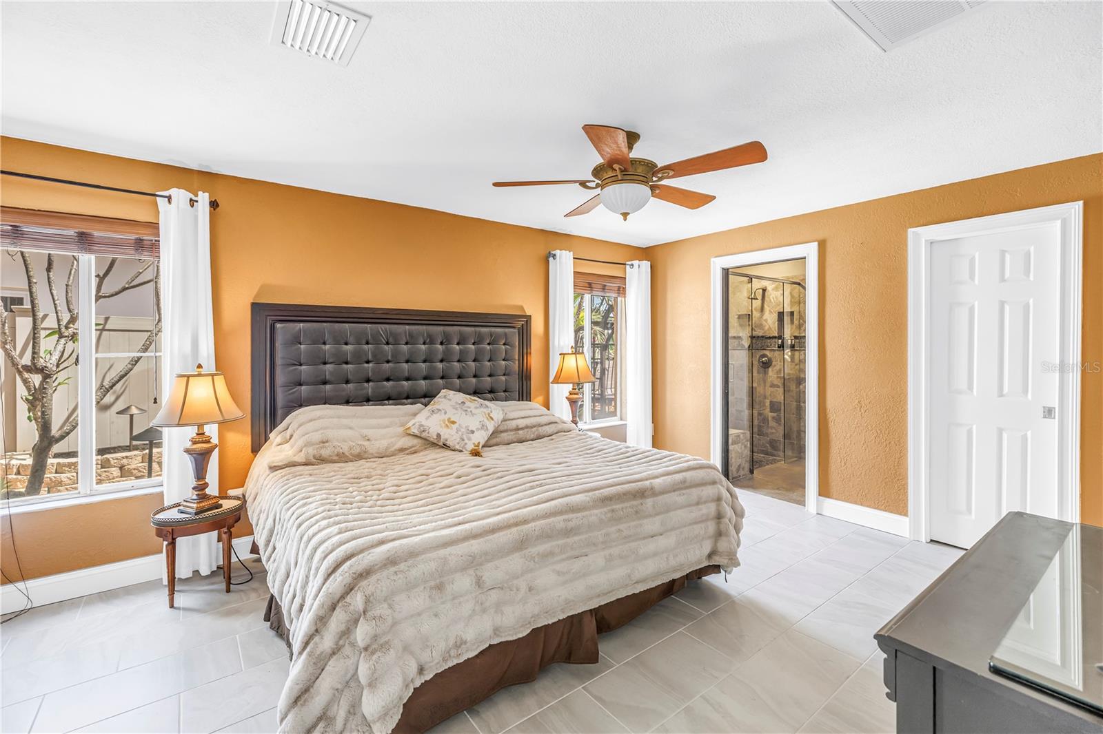 BELLE VISTA POINT - Residential