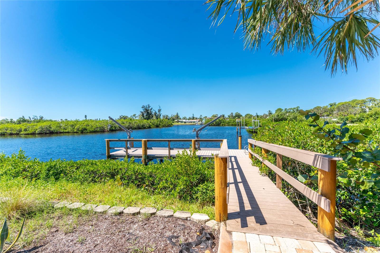 DEER CREEK COVE - Residential