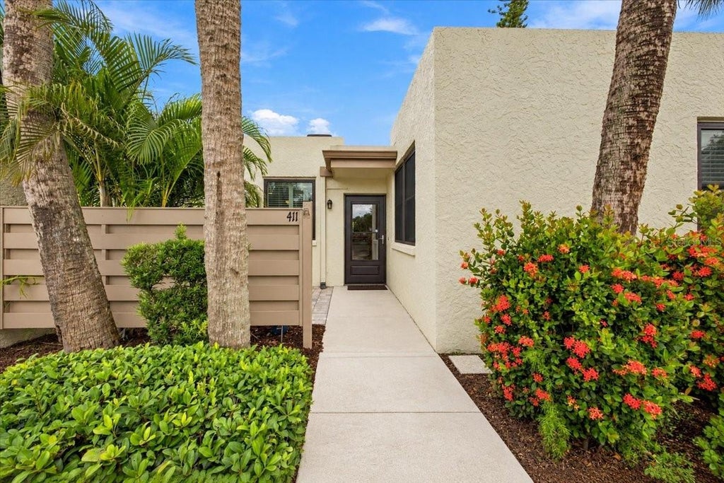 Photo of 411 Palm Tree Drive #411, Bradenton, FL 34210 (MLS # TB8550491)