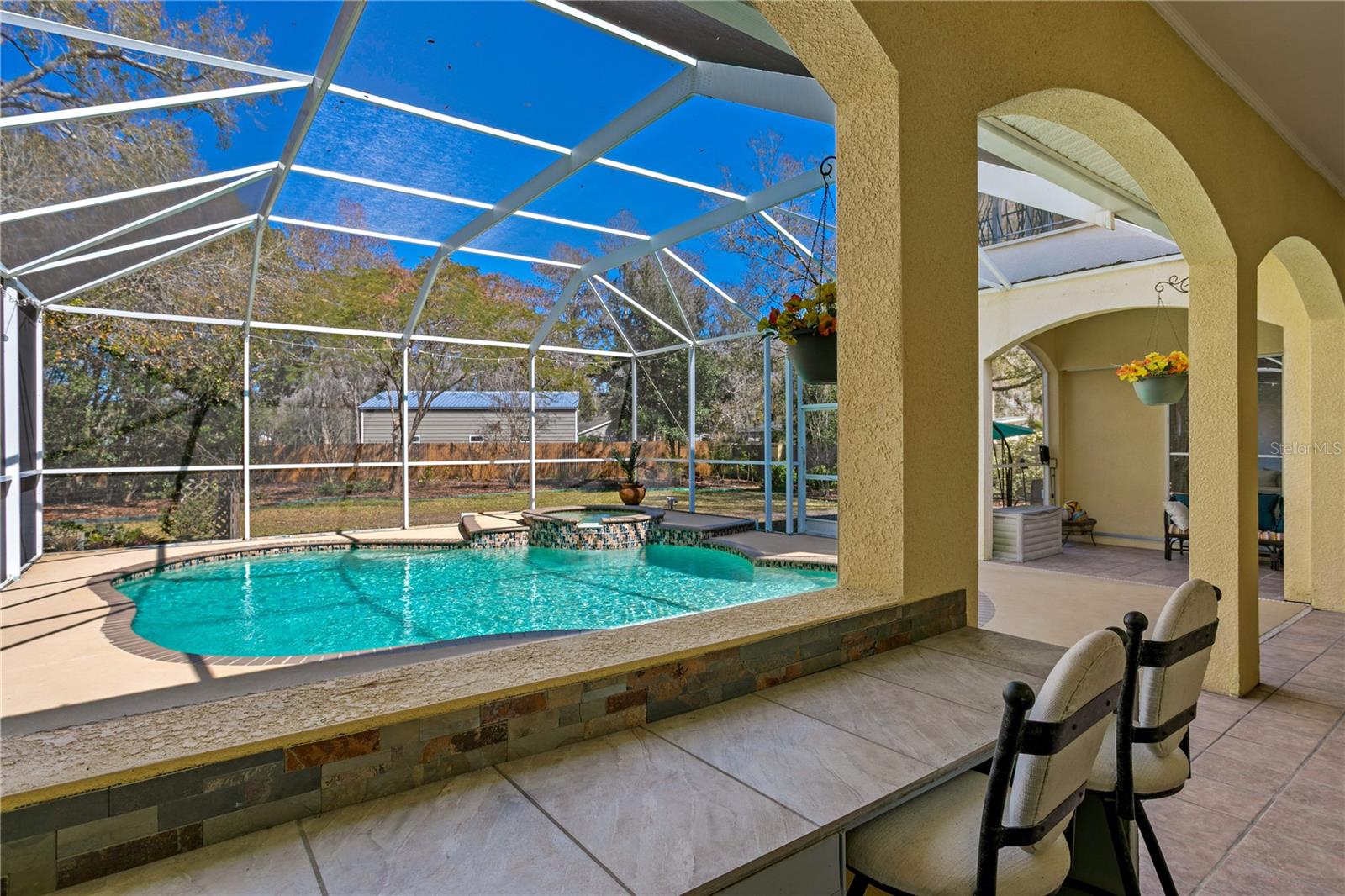 KEYSTONE GROVE LAKES - Residential