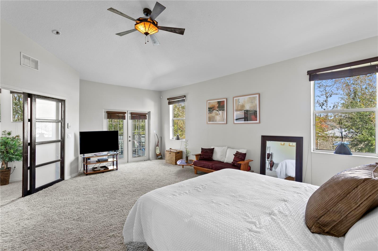 KEYSTONE GROVE LAKES - Residential