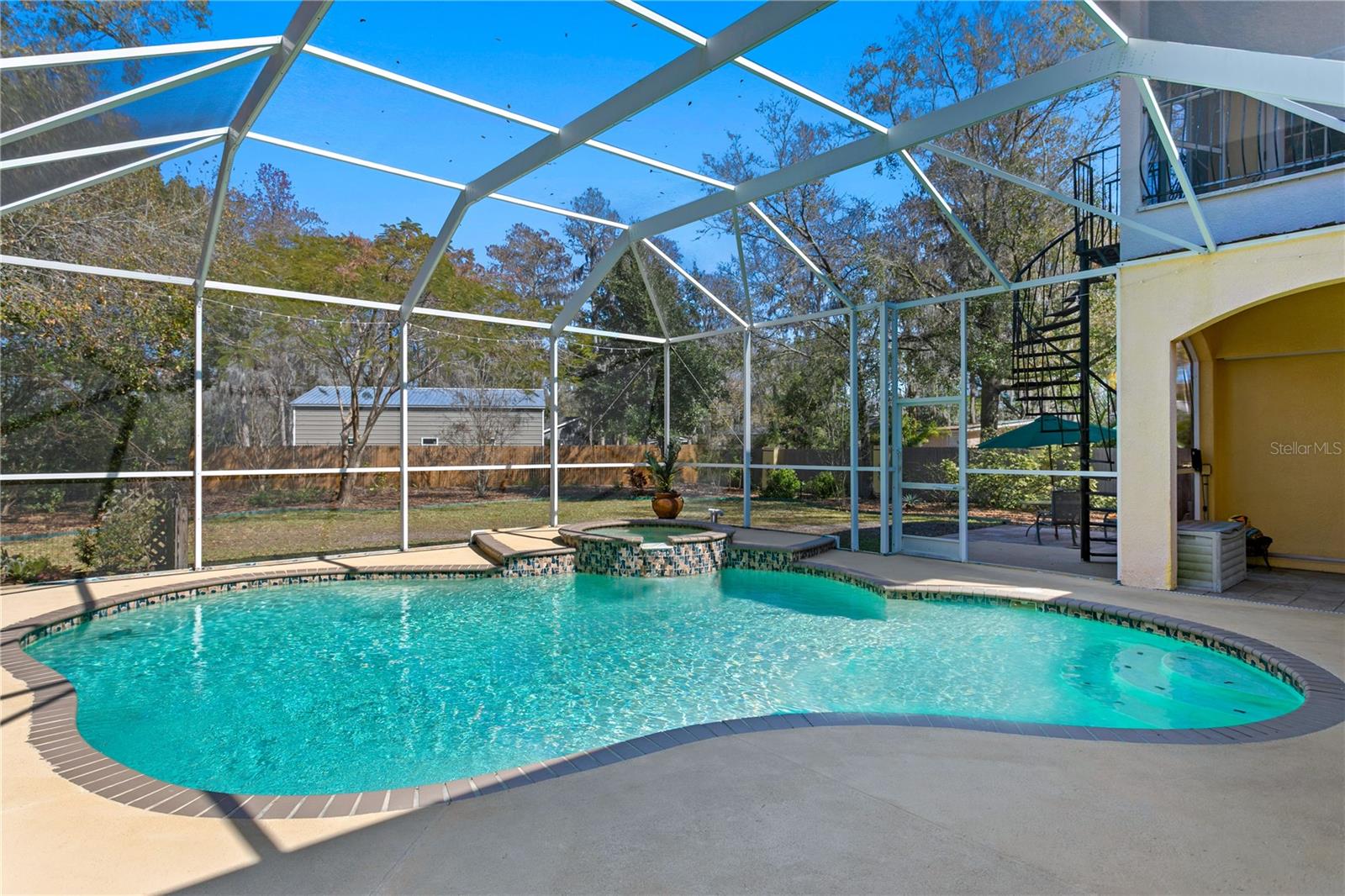 KEYSTONE GROVE LAKES - Residential