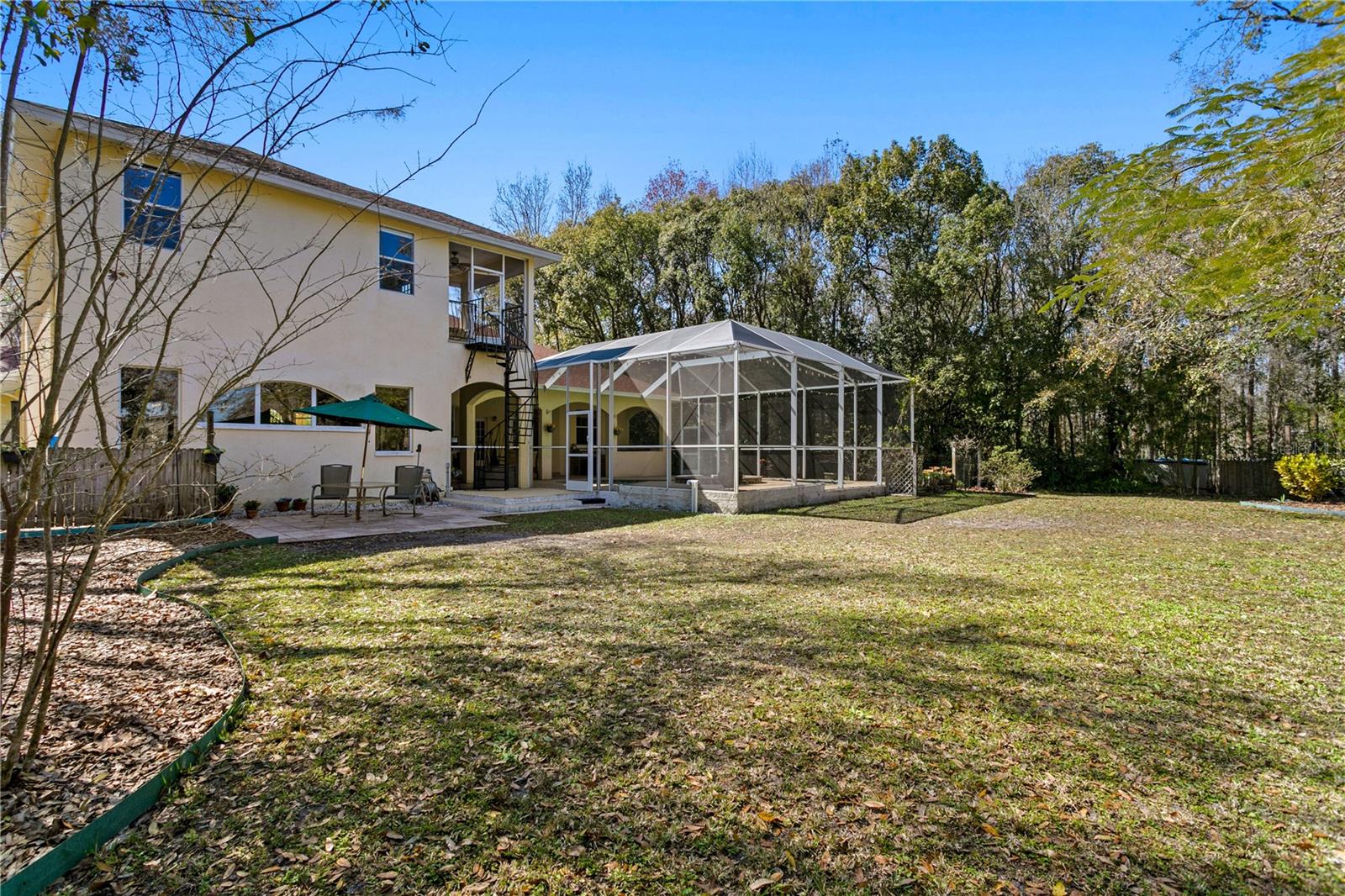 KEYSTONE GROVE LAKES - Residential