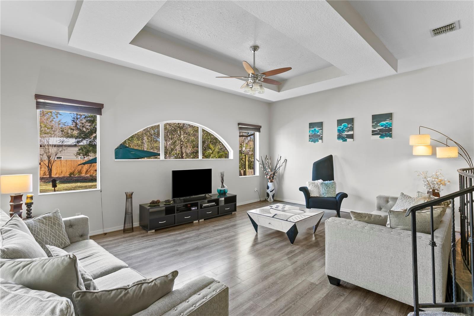 KEYSTONE GROVE LAKES - Residential