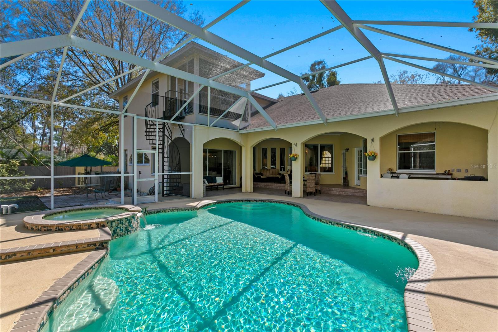 KEYSTONE GROVE LAKES - Residential