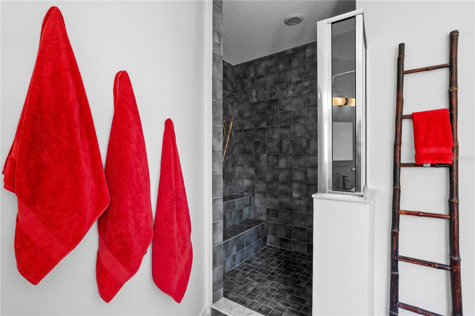 KEYSTONE GROVE LAKES - Residential