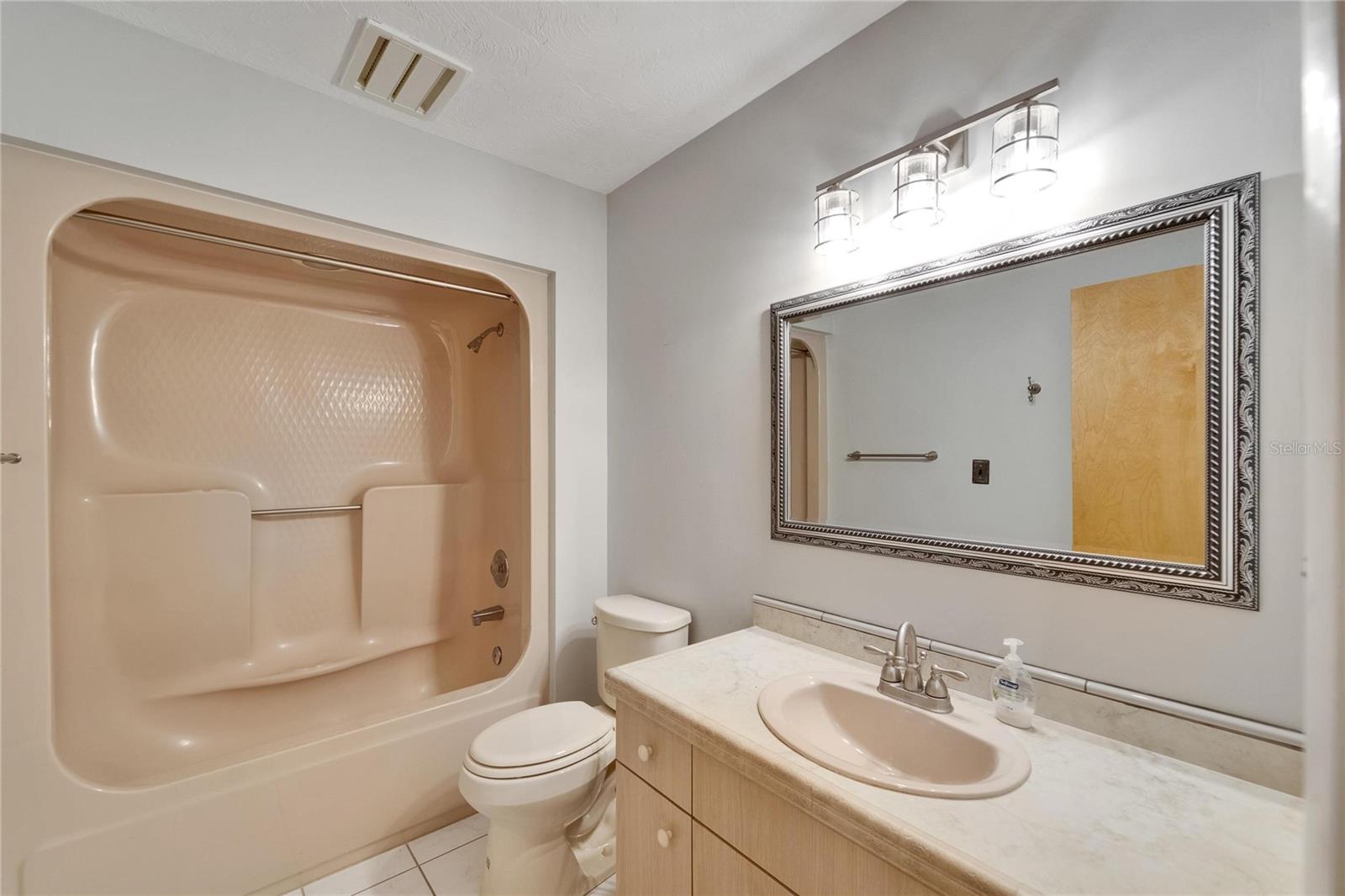 LOT A HENSONVILLE III SUB - Residential