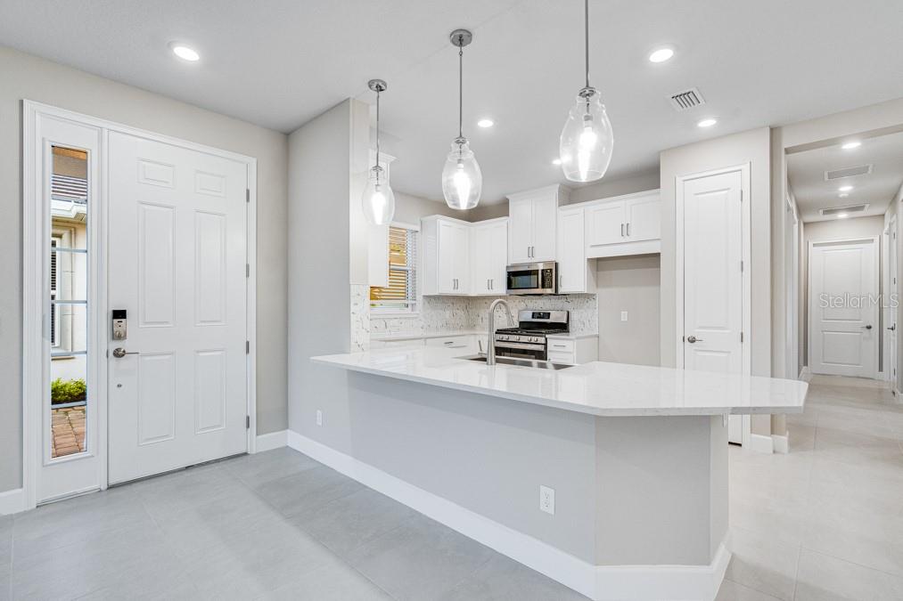 6112 MESA GLEN