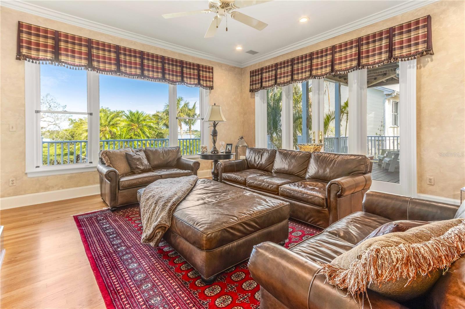 KENSINGTON OAKS - Residential