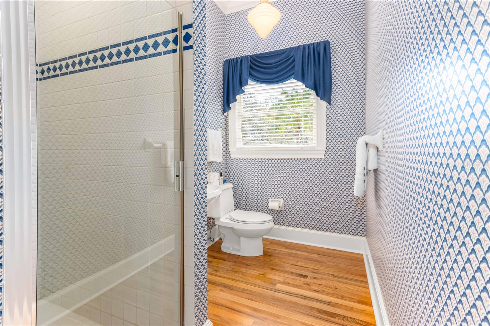 KENSINGTON OAKS - Residential