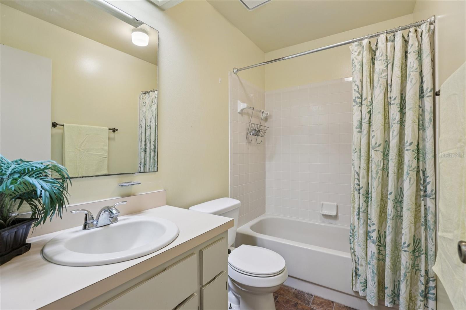 SCOTTISH HIGHLANDS CONDO - Residential