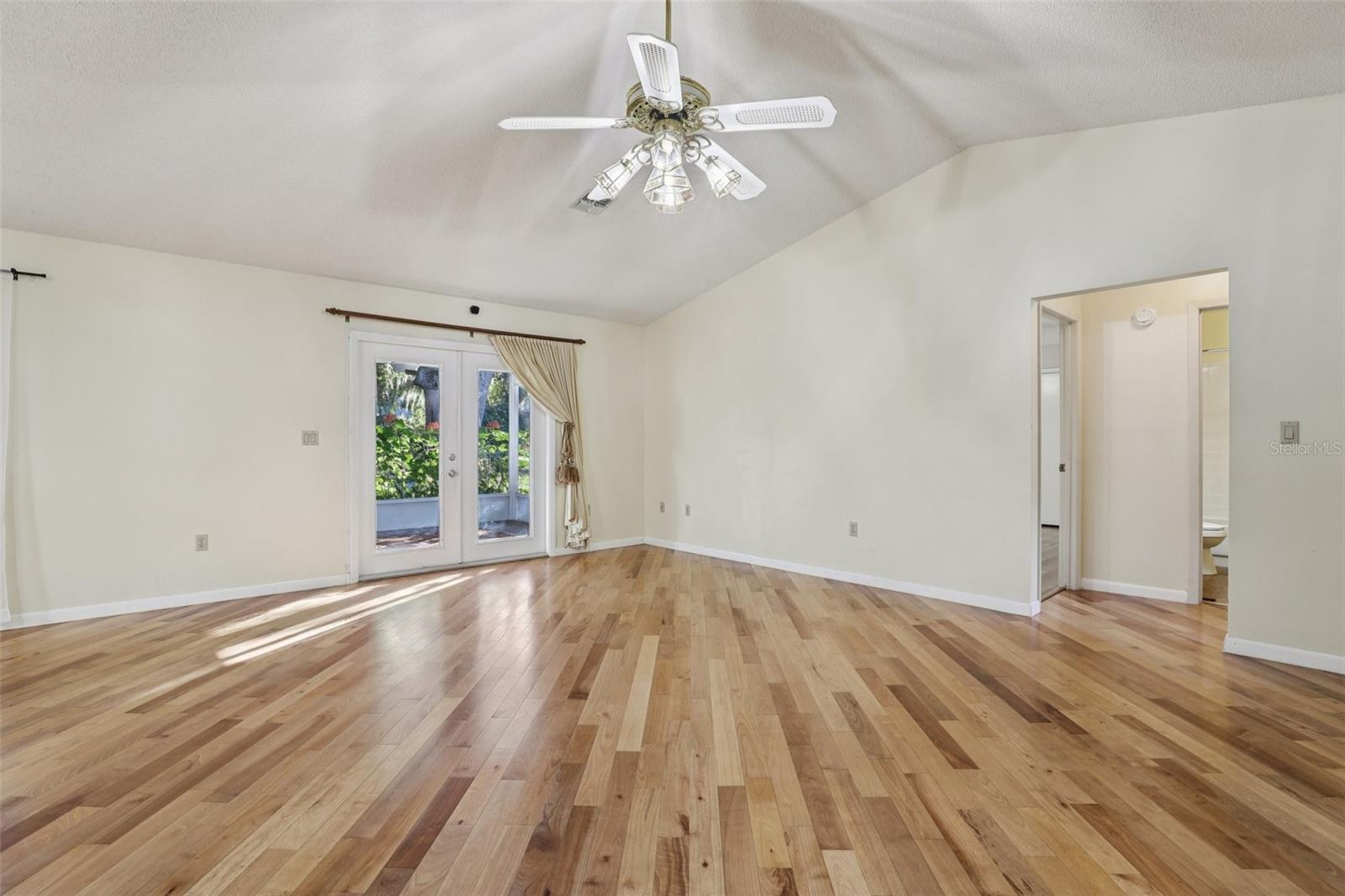 SCOTTISH HIGHLANDS CONDO - Residential