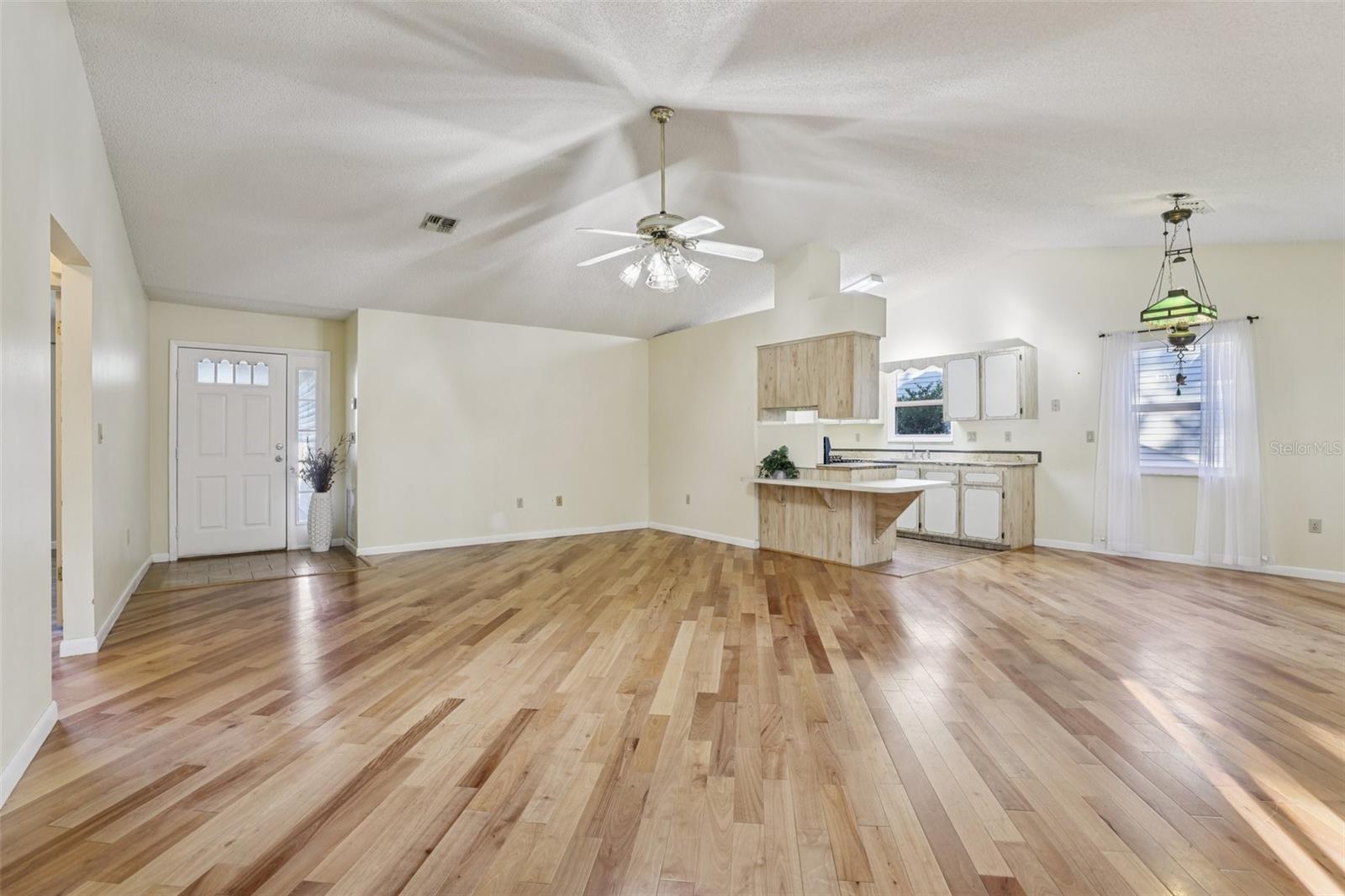 SCOTTISH HIGHLANDS CONDO - Residential