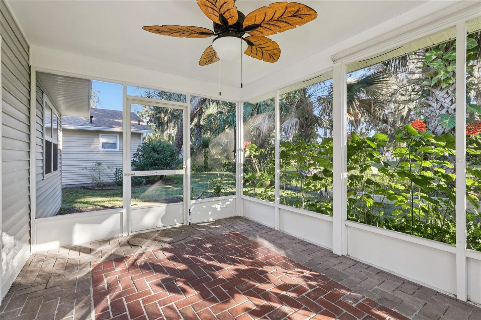 SCOTTISH HIGHLANDS CONDO - Residential