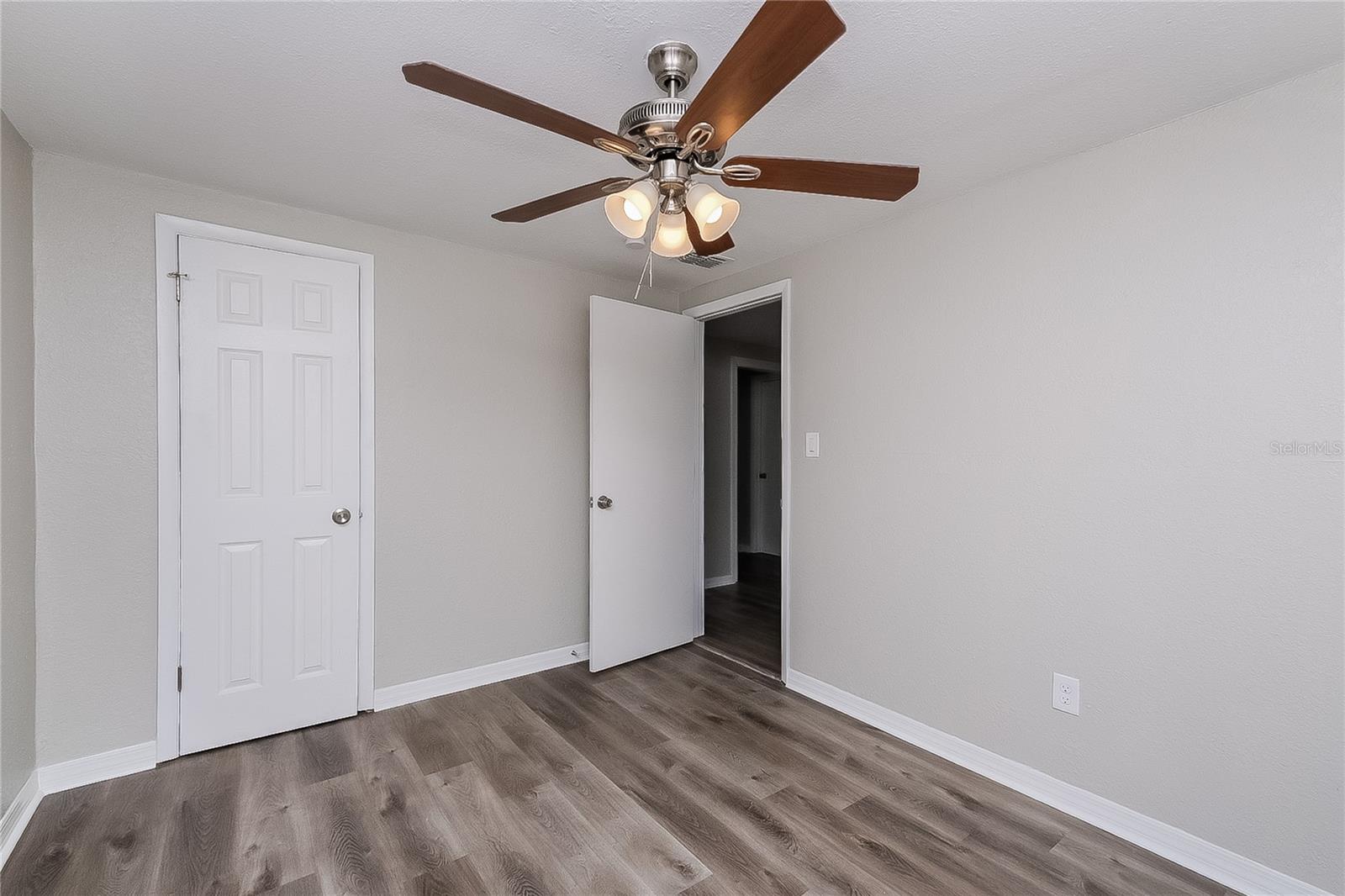 GULF COAST ESTATES - Residential Lease