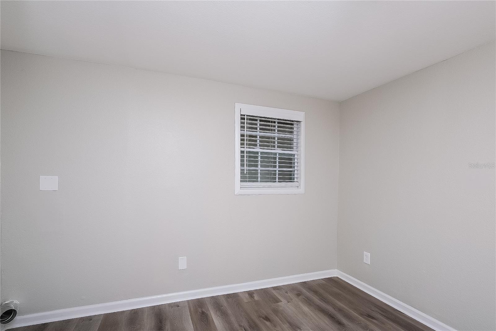 GULF COAST ESTATES - Residential Lease