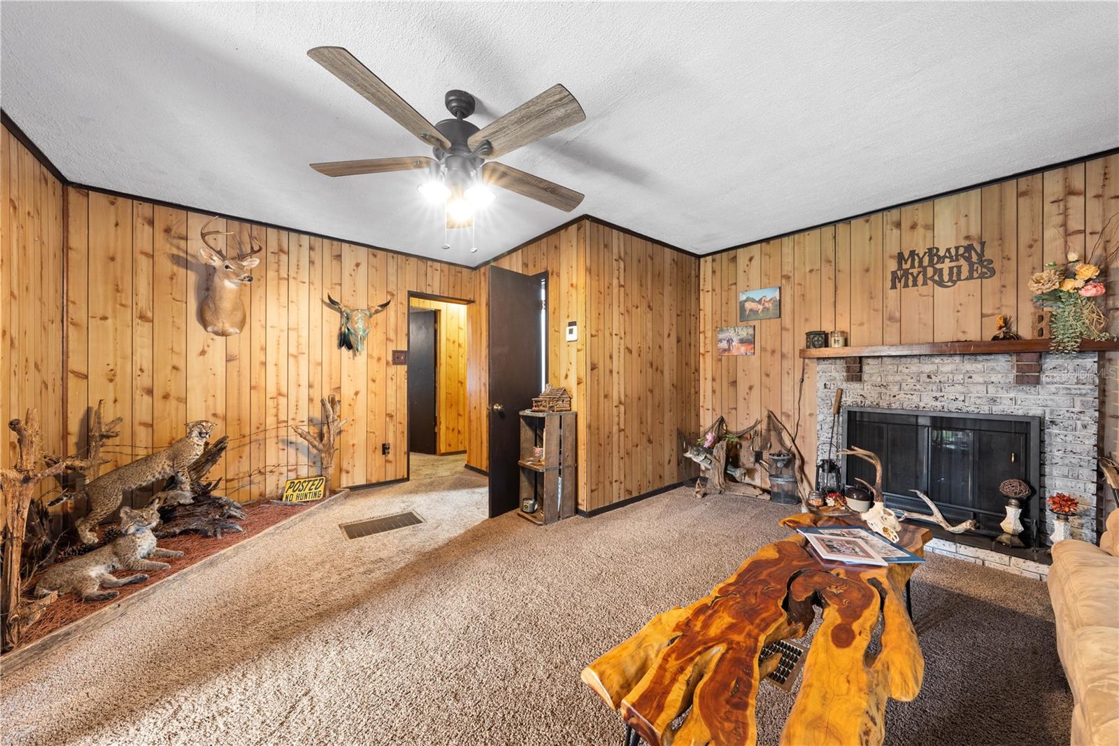 PINE GROVE PARK - Residential