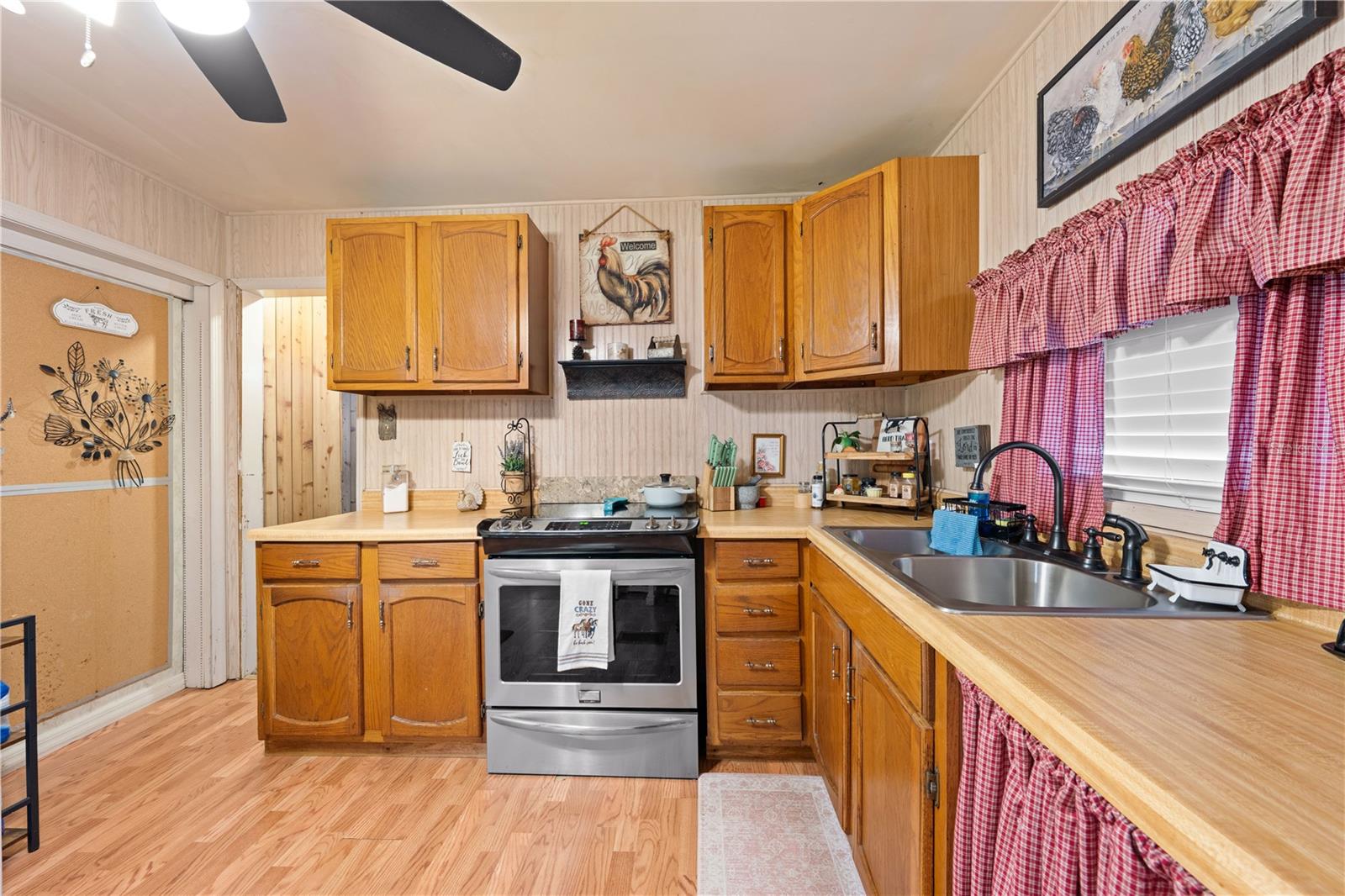 PINE GROVE PARK - Residential