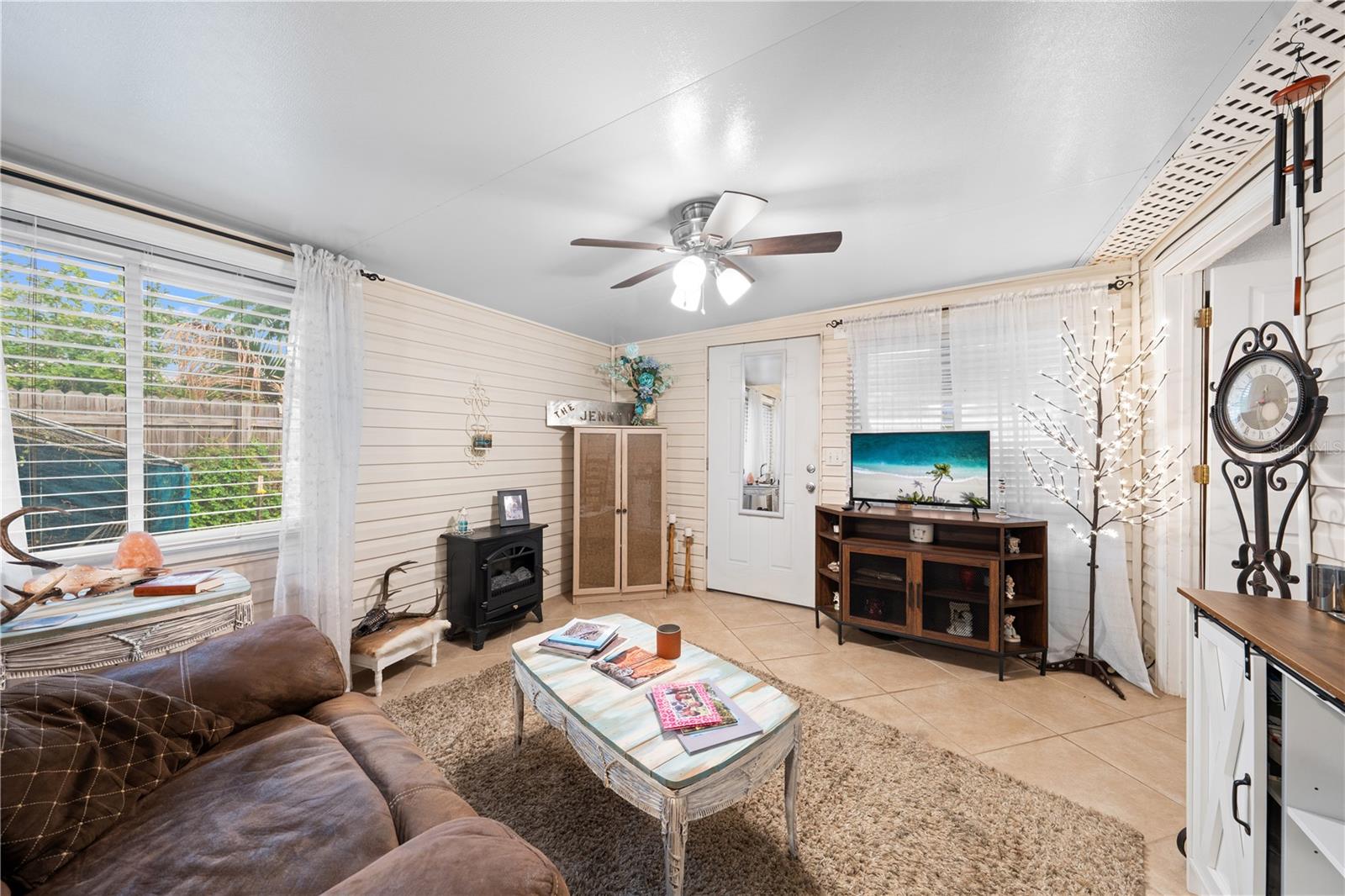 PINE GROVE PARK - Residential