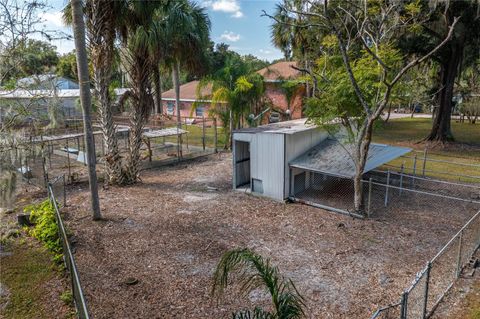 A home in PLANT CITY