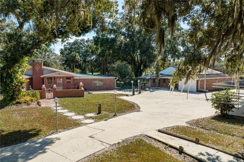 A home in PLANT CITY