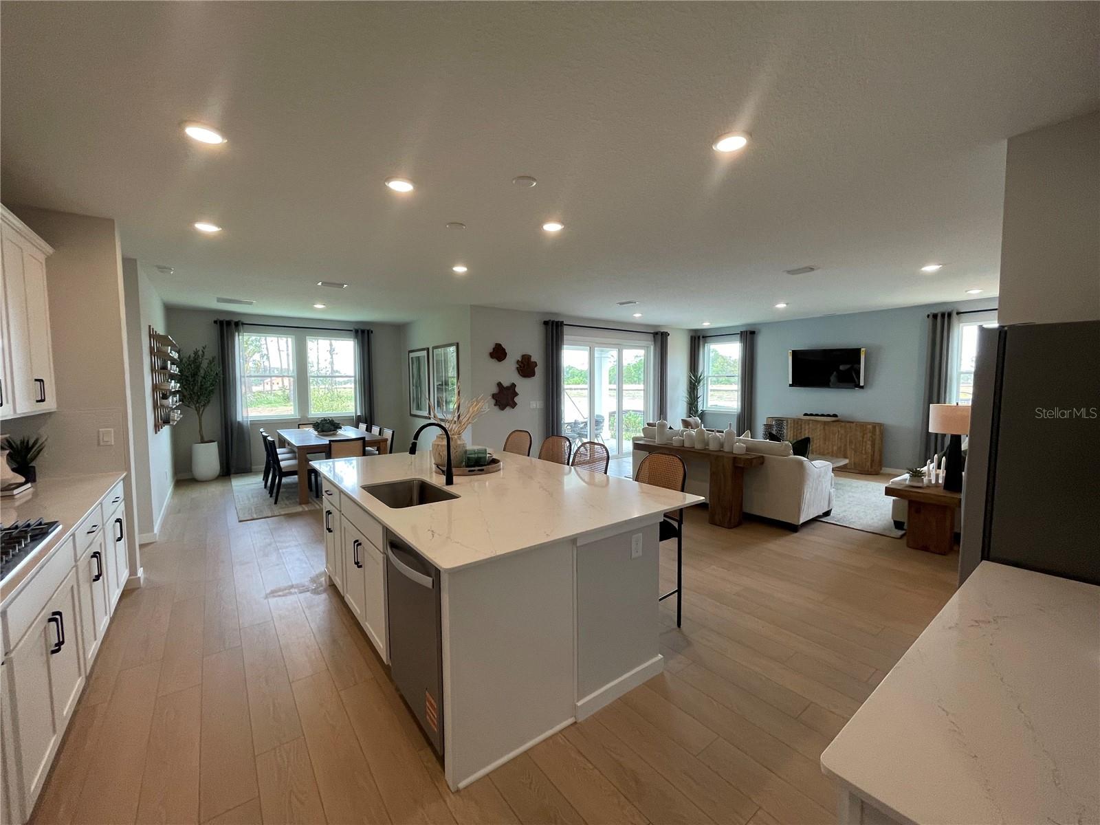 RESERVE EAST - Residential