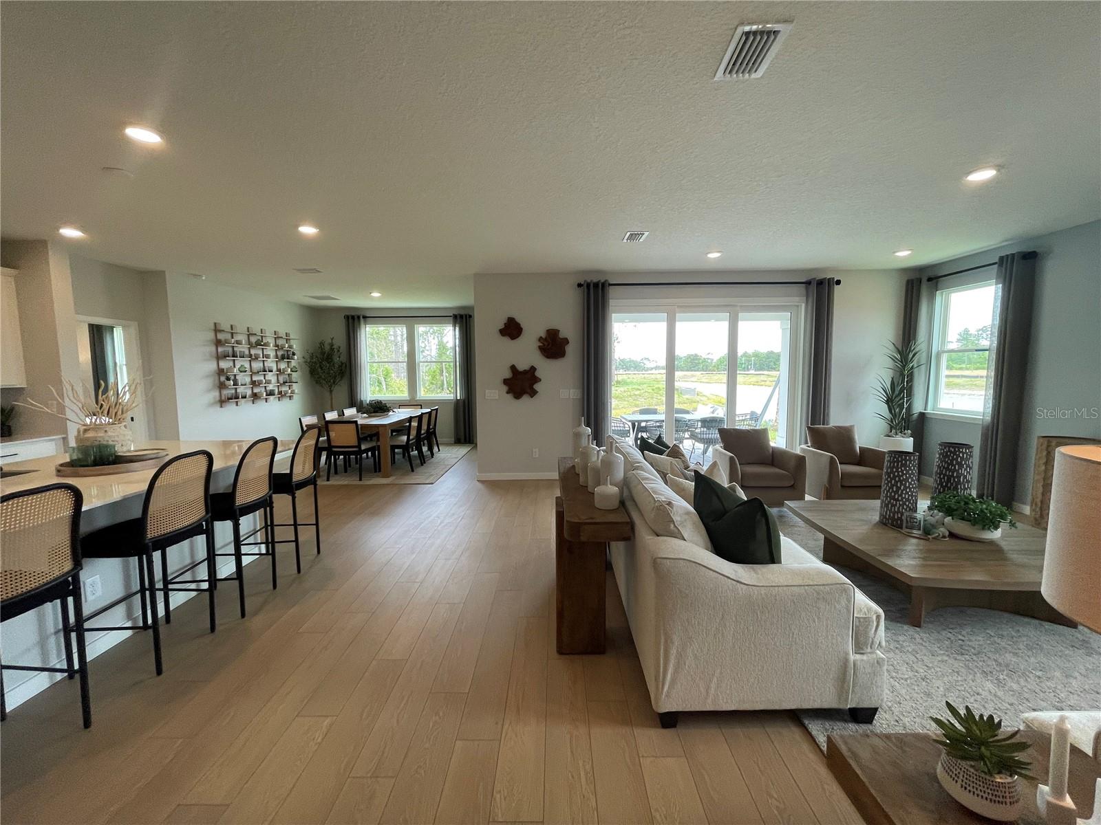 RESERVE EAST - Residential