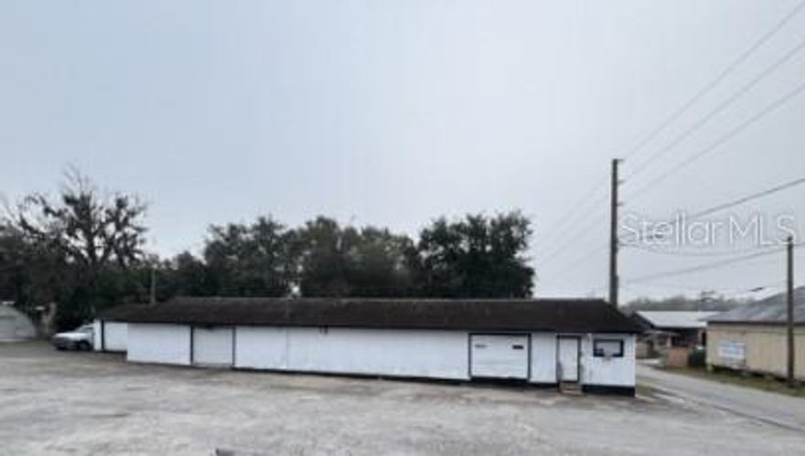 Available: 2,240 SF Warehouse – Near Downtown DeLand
Commercial/industrial warehouse space on N. Delaware, three blocks from Woodland Blvd. 
Features two offices, shared bathroom. Two roll up doors, One man door. 
Tenant pays electric, water included. 
Excellent central location close to Downtown DeLand.