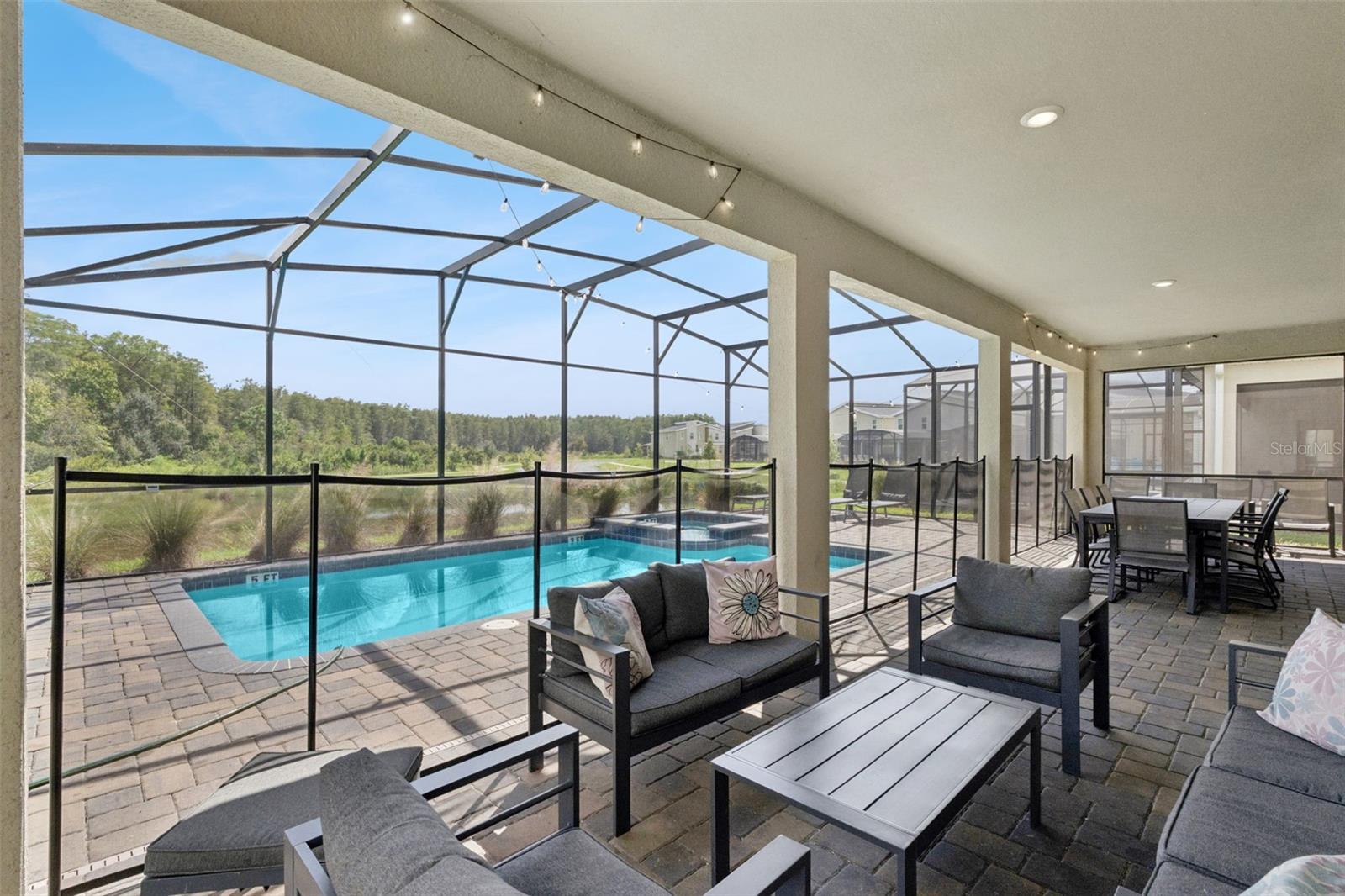 COVE AT STOREY LAKE 4 - Residential