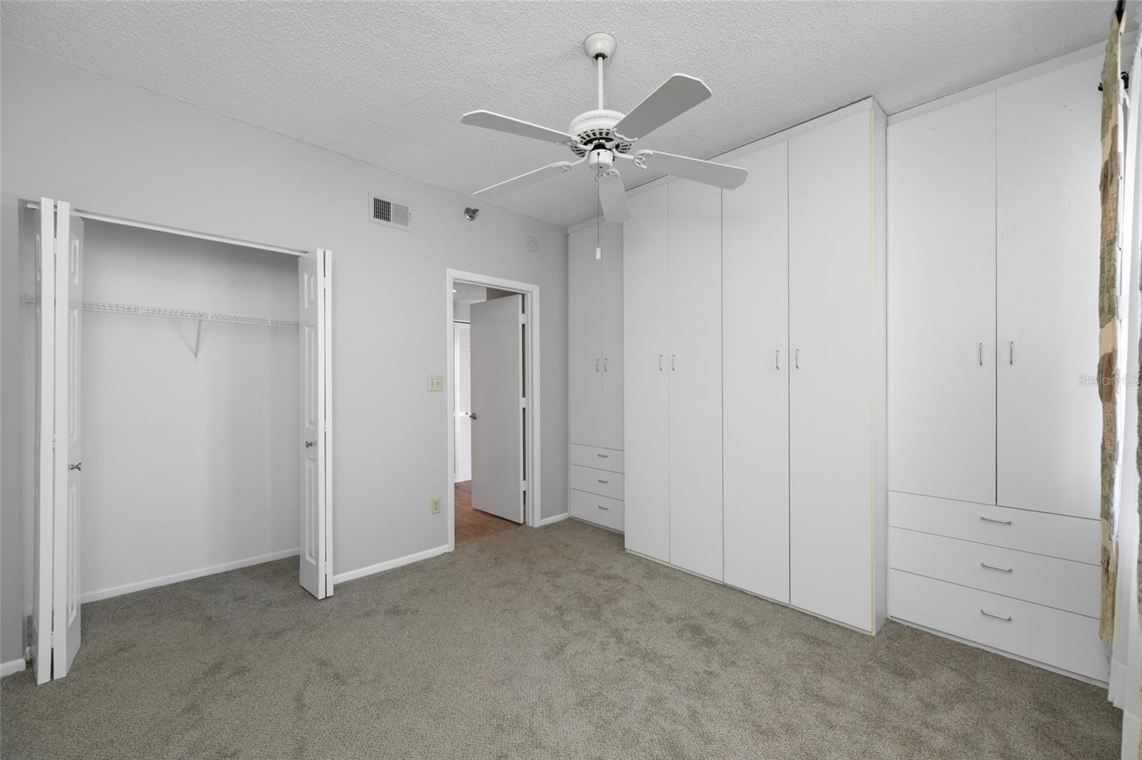 HARBOURSIDE CONDO - Residential