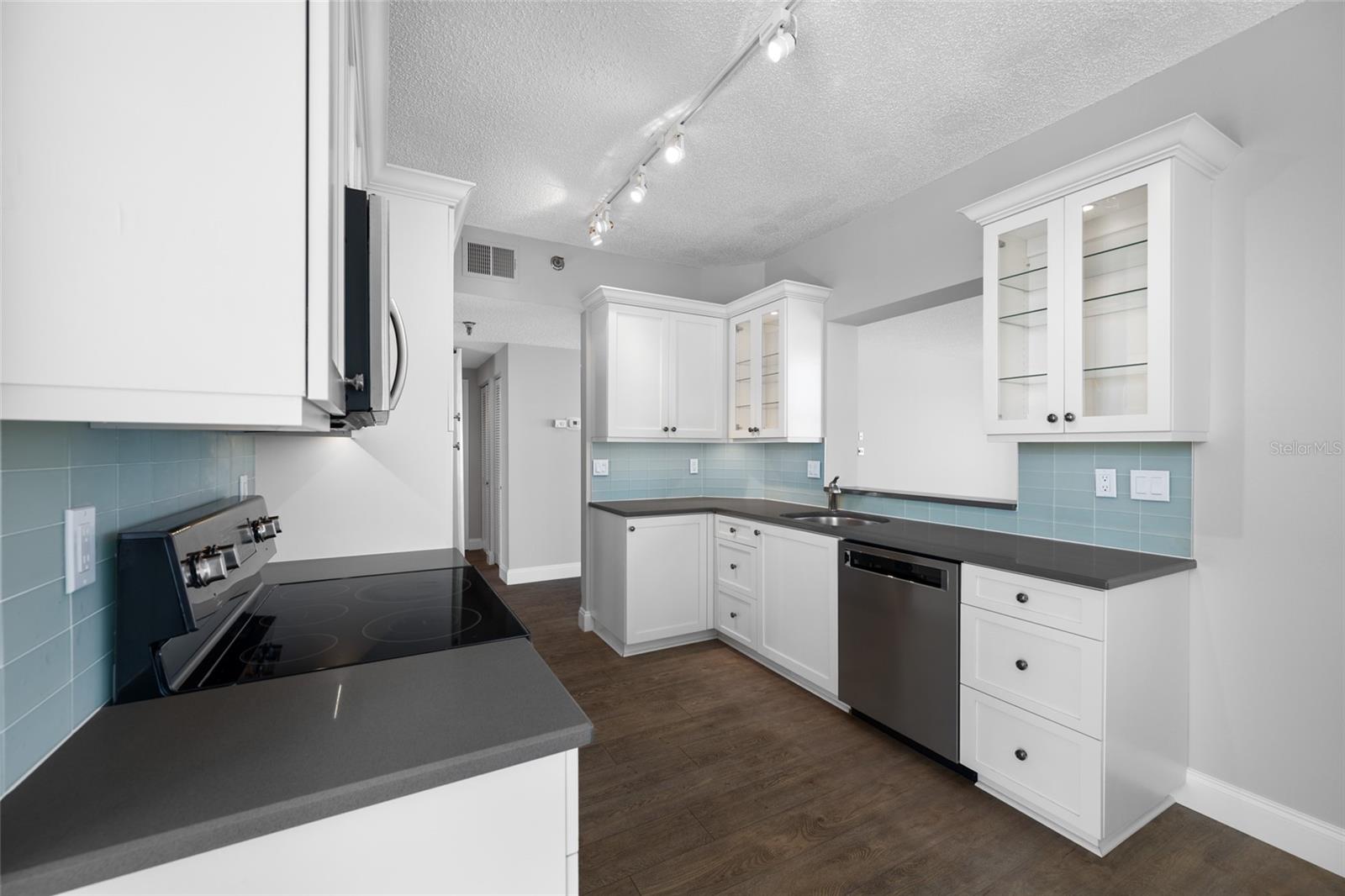 HARBOURSIDE CONDO - Residential