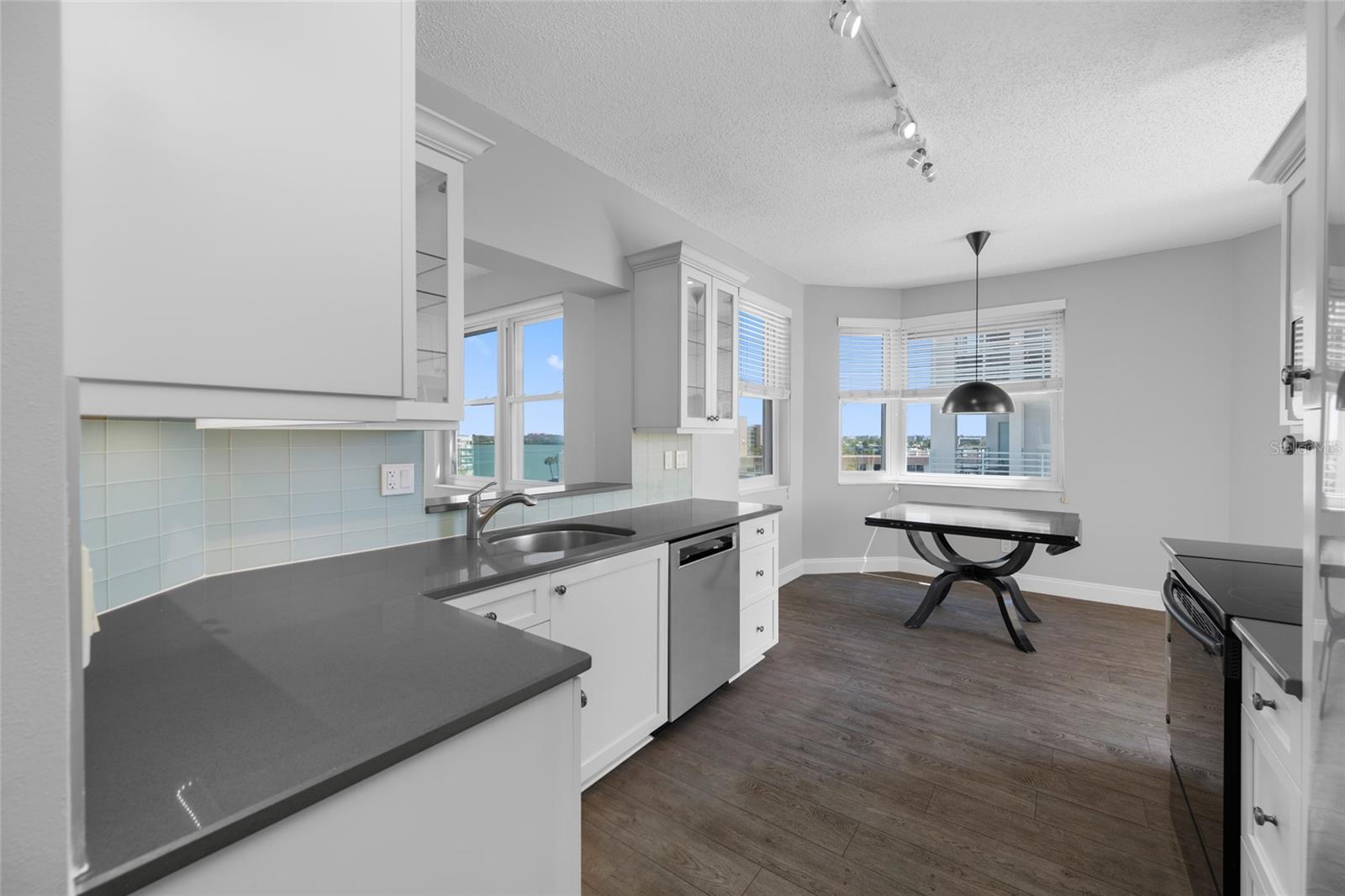 HARBOURSIDE CONDO - Residential