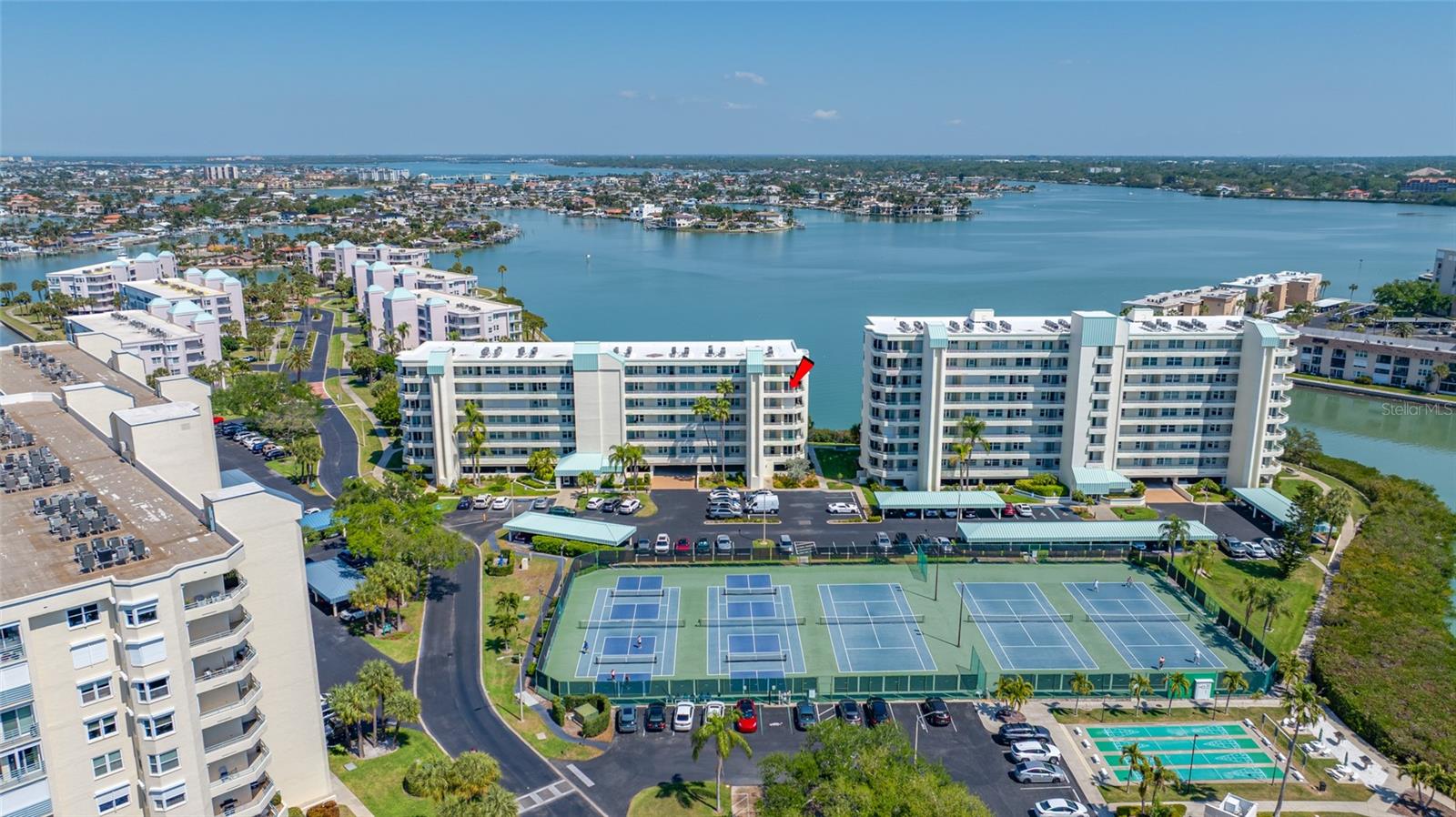 HARBOURSIDE CONDO - Residential