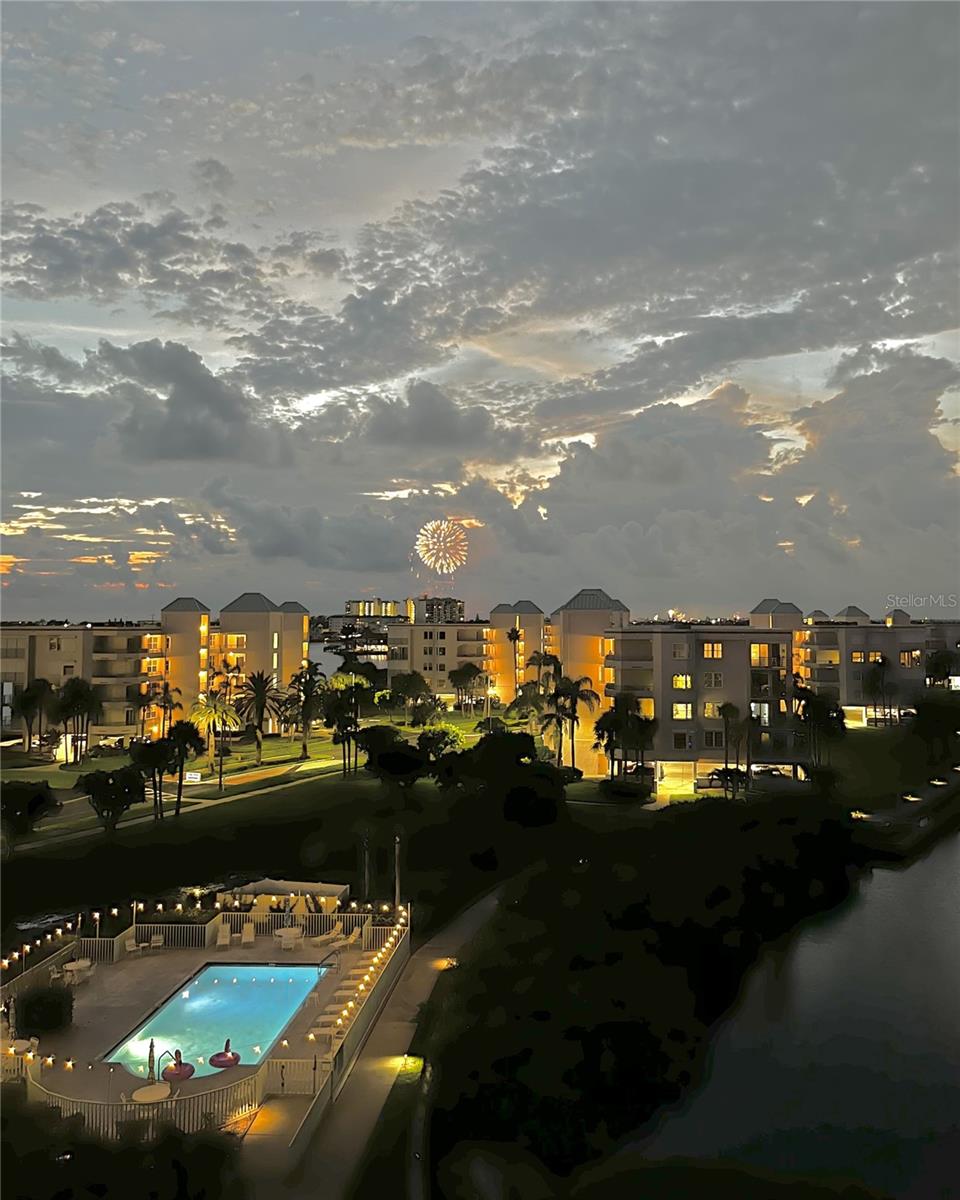 HARBOURSIDE CONDO - Residential