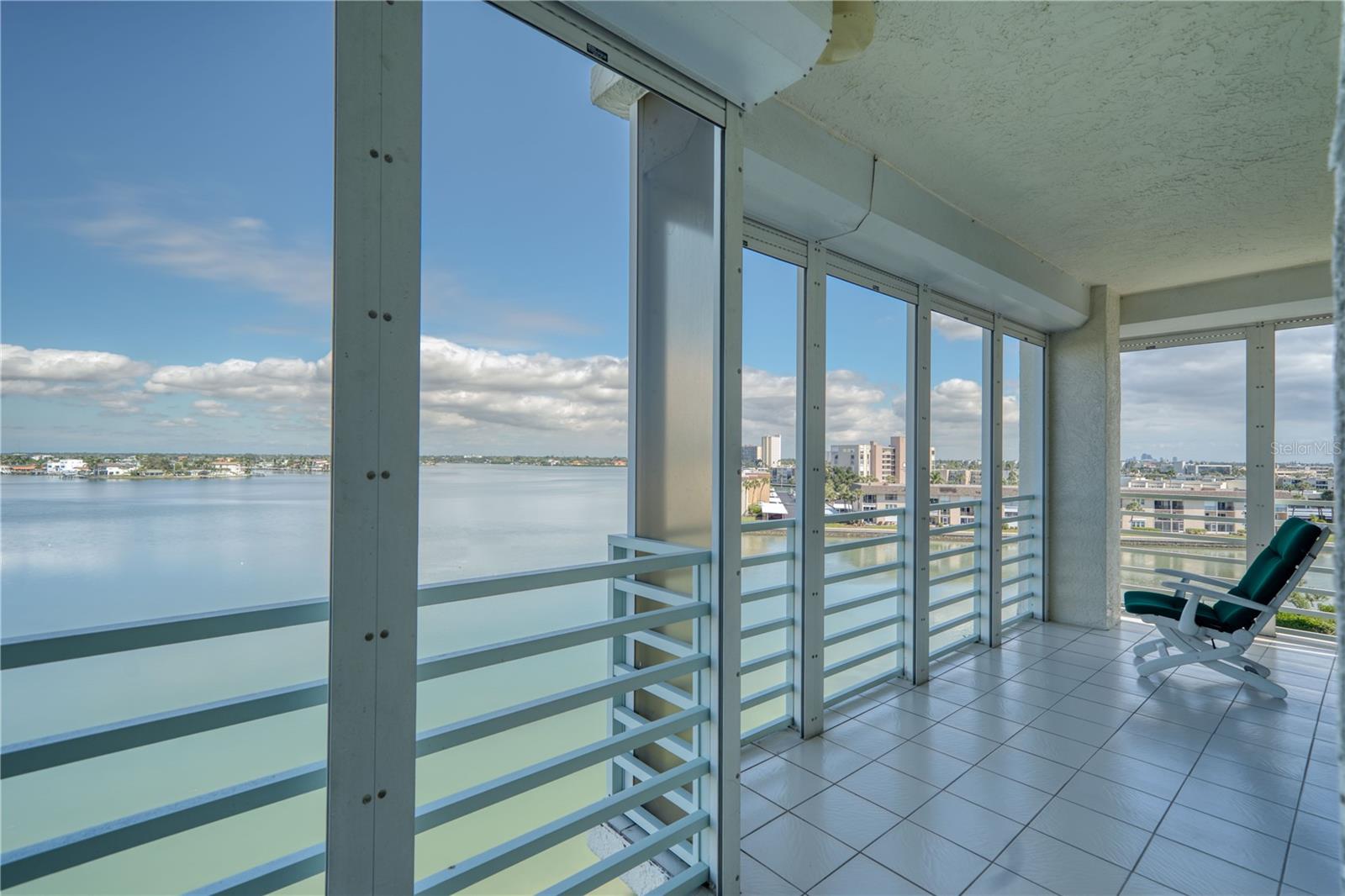HARBOURSIDE CONDO - Residential