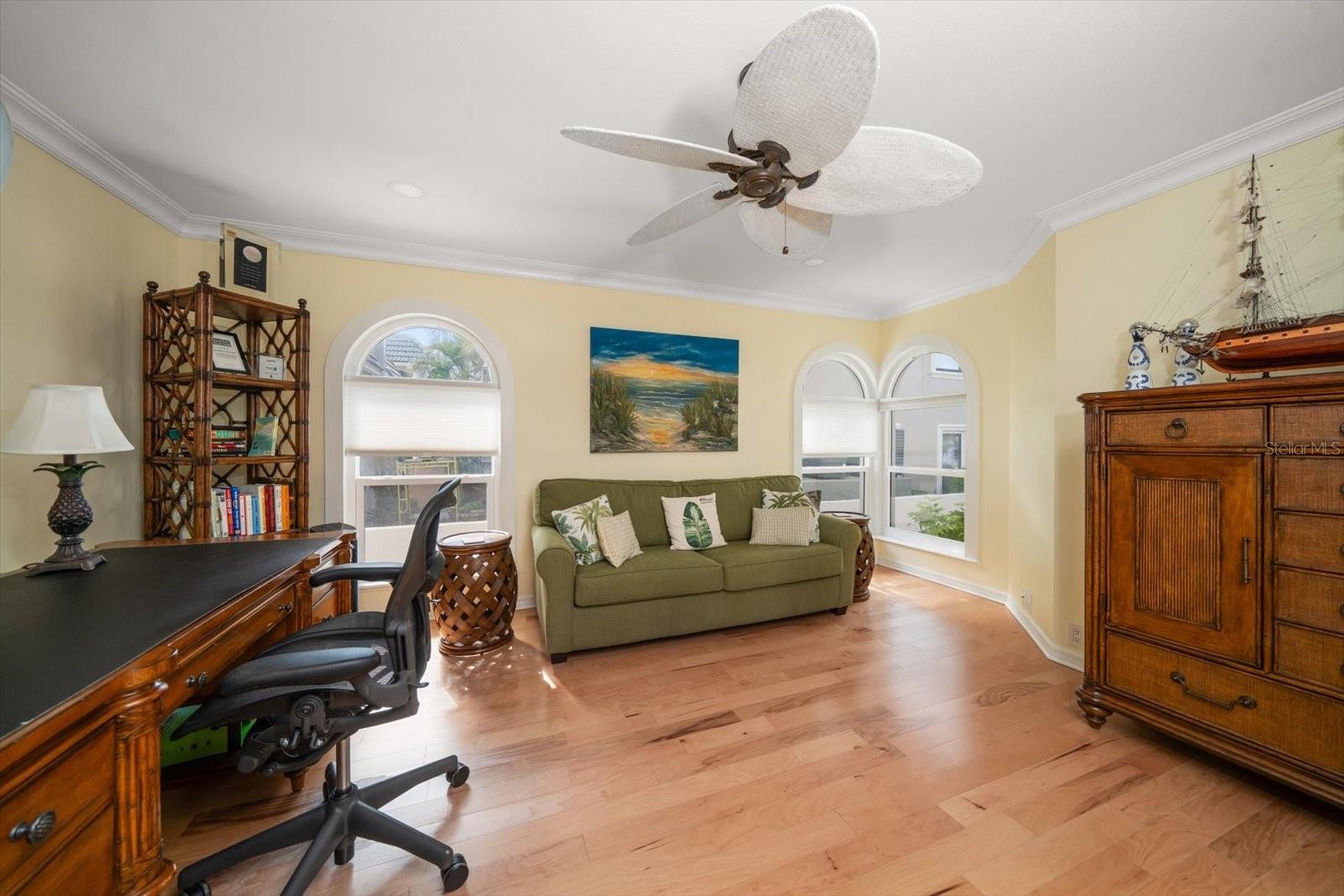 LONE PALM BEACH - Residential