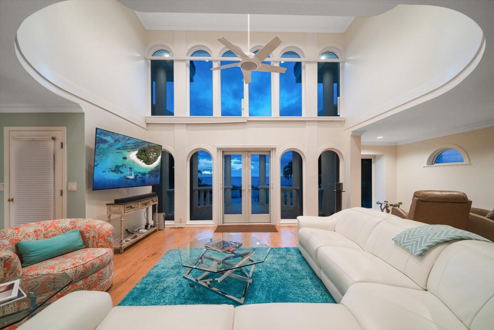 LONE PALM BEACH - Residential