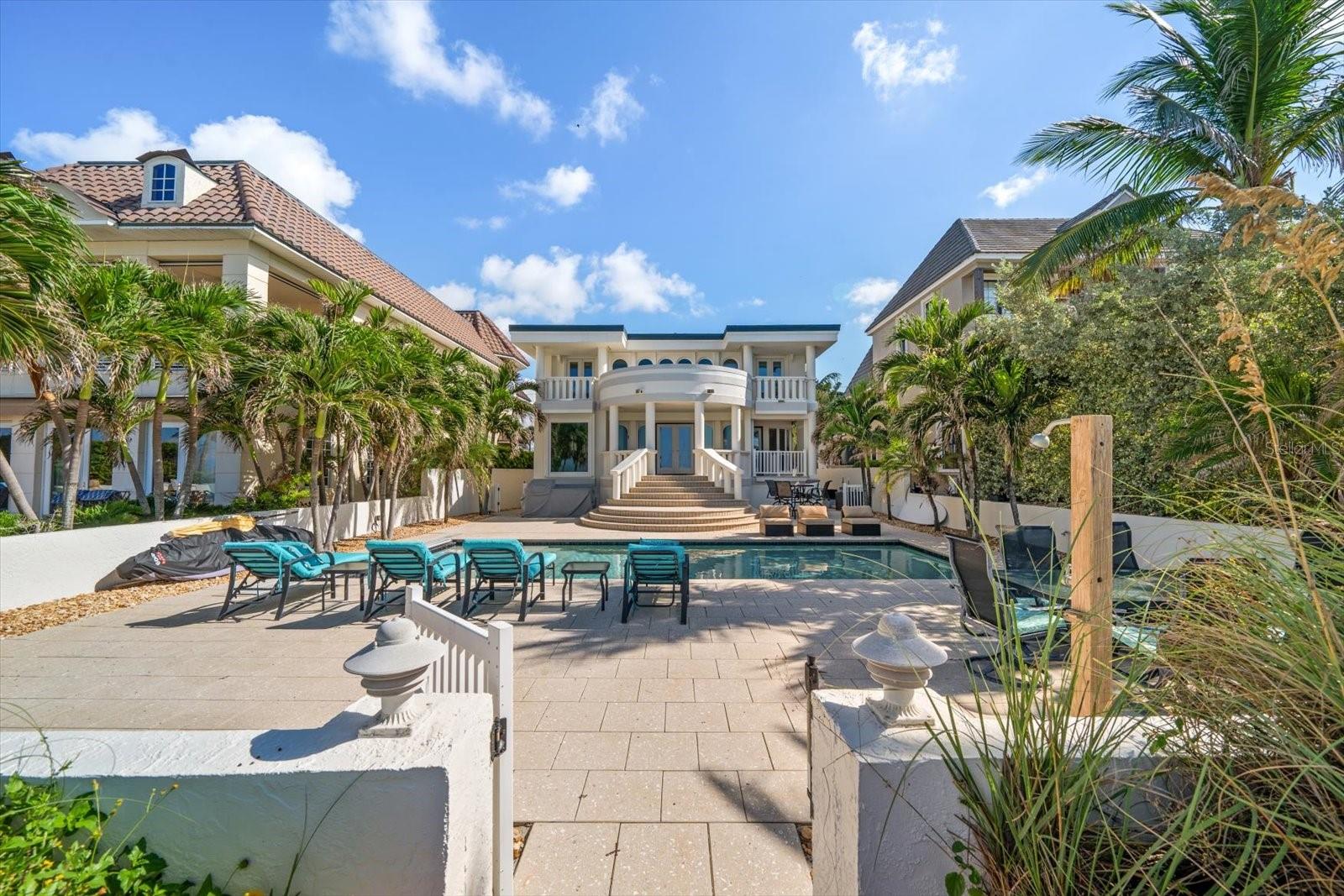 LONE PALM BEACH - Residential