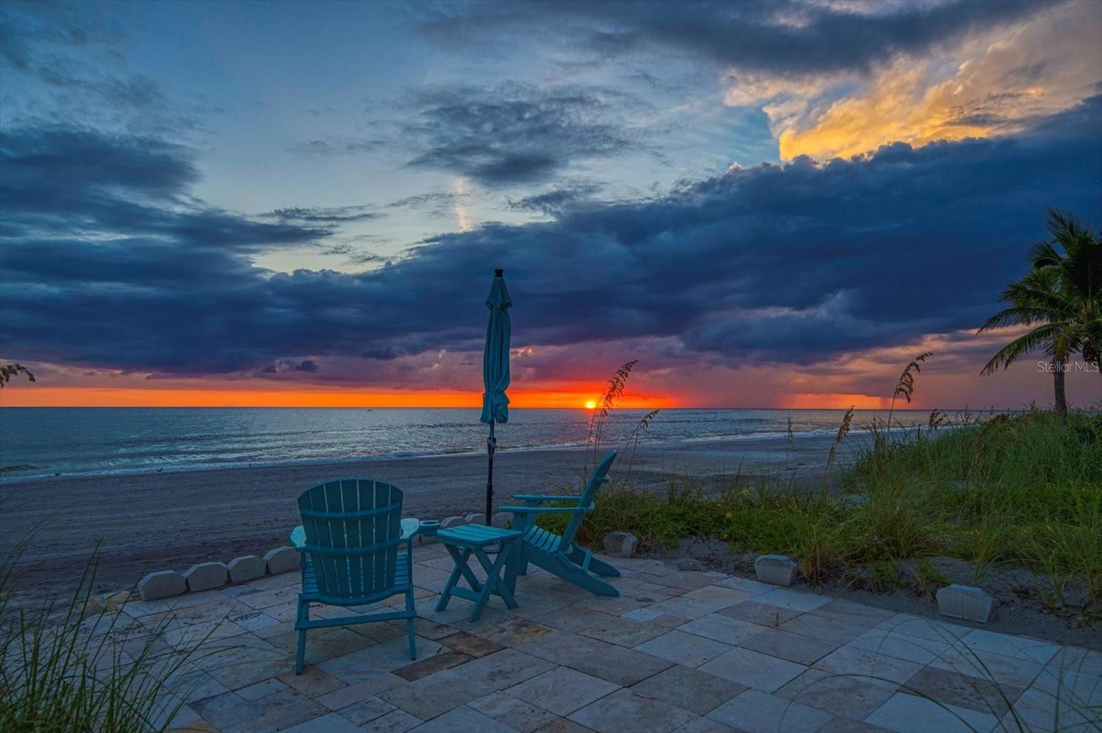 LONE PALM BEACH - Residential