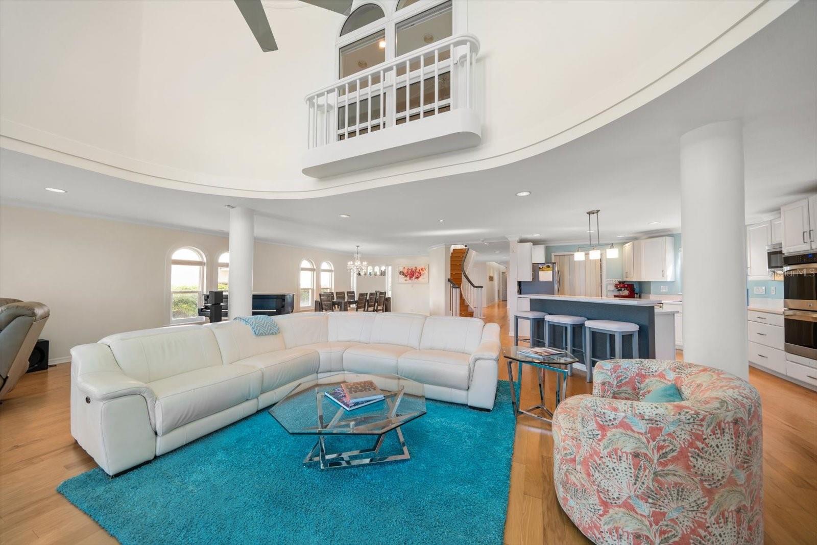 LONE PALM BEACH - Residential