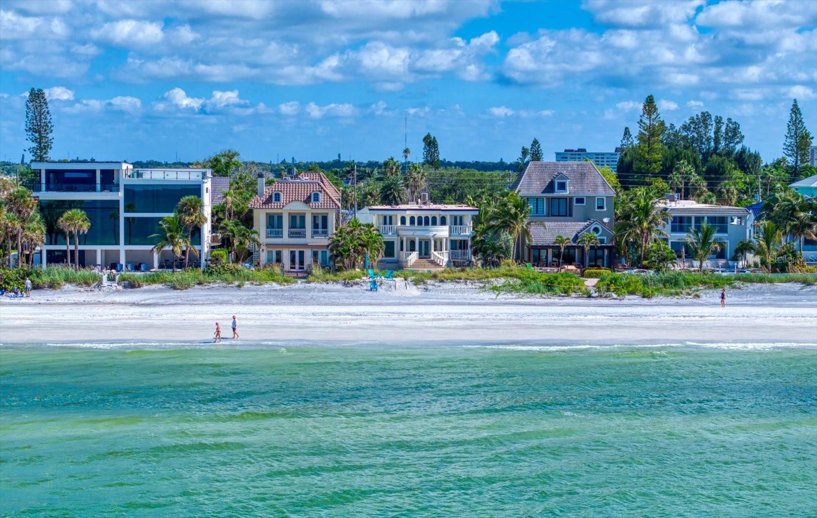 LONE PALM BEACH - Residential