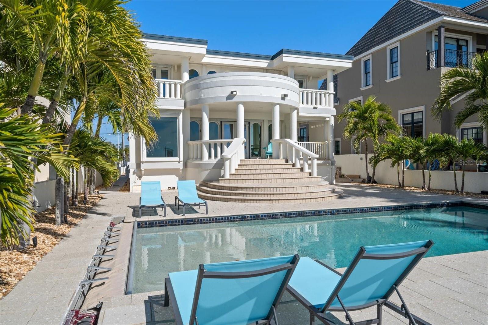 LONE PALM BEACH - Residential