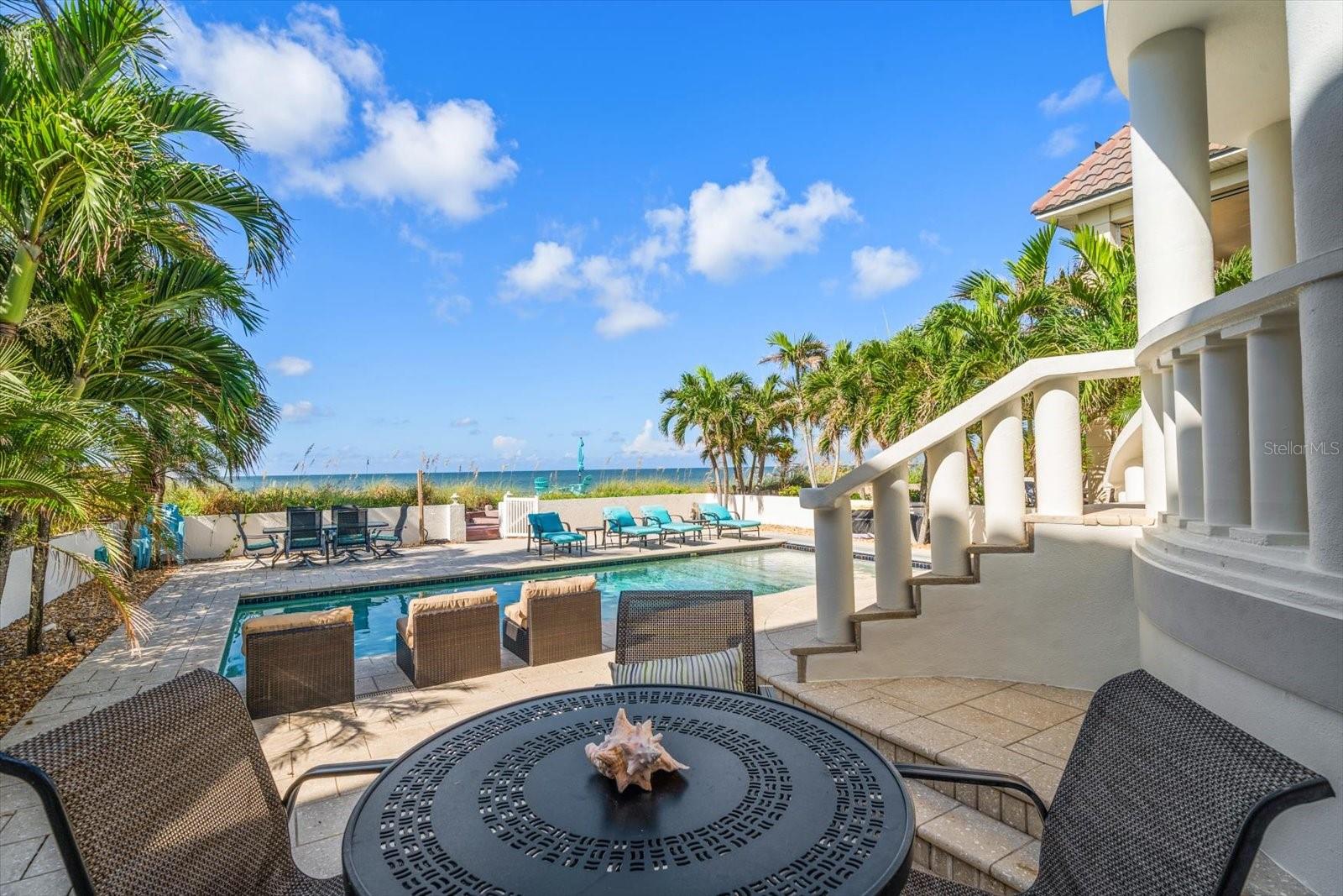 LONE PALM BEACH - Residential