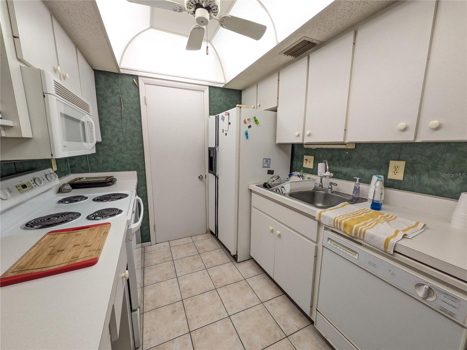 EL CONQUISTADOR VILLAGE 1 SEC 4 - Residential