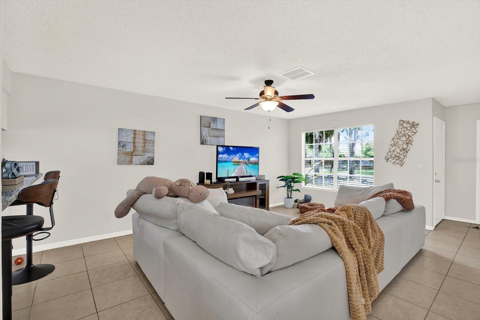 TOWNHOMES OF COUNTRY RUN PH - Residential