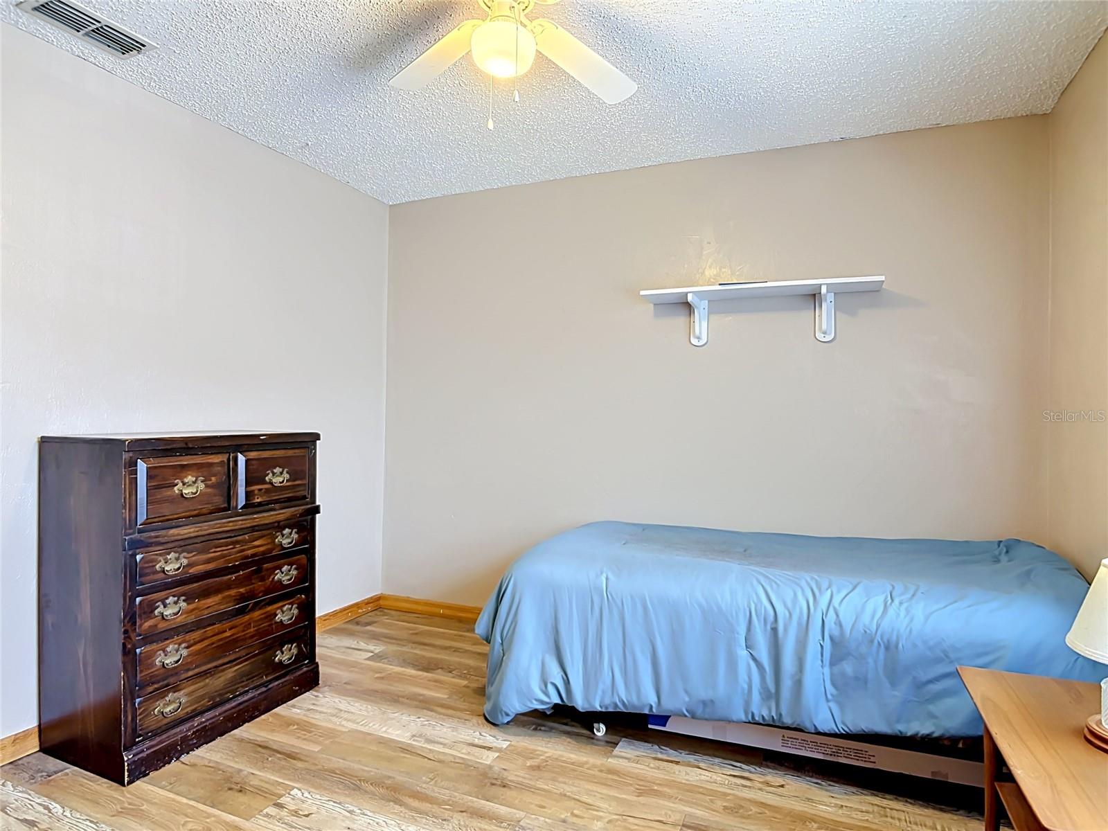 JEMECY OAK VILLAS CONDO PH 01-06 INC - Residential