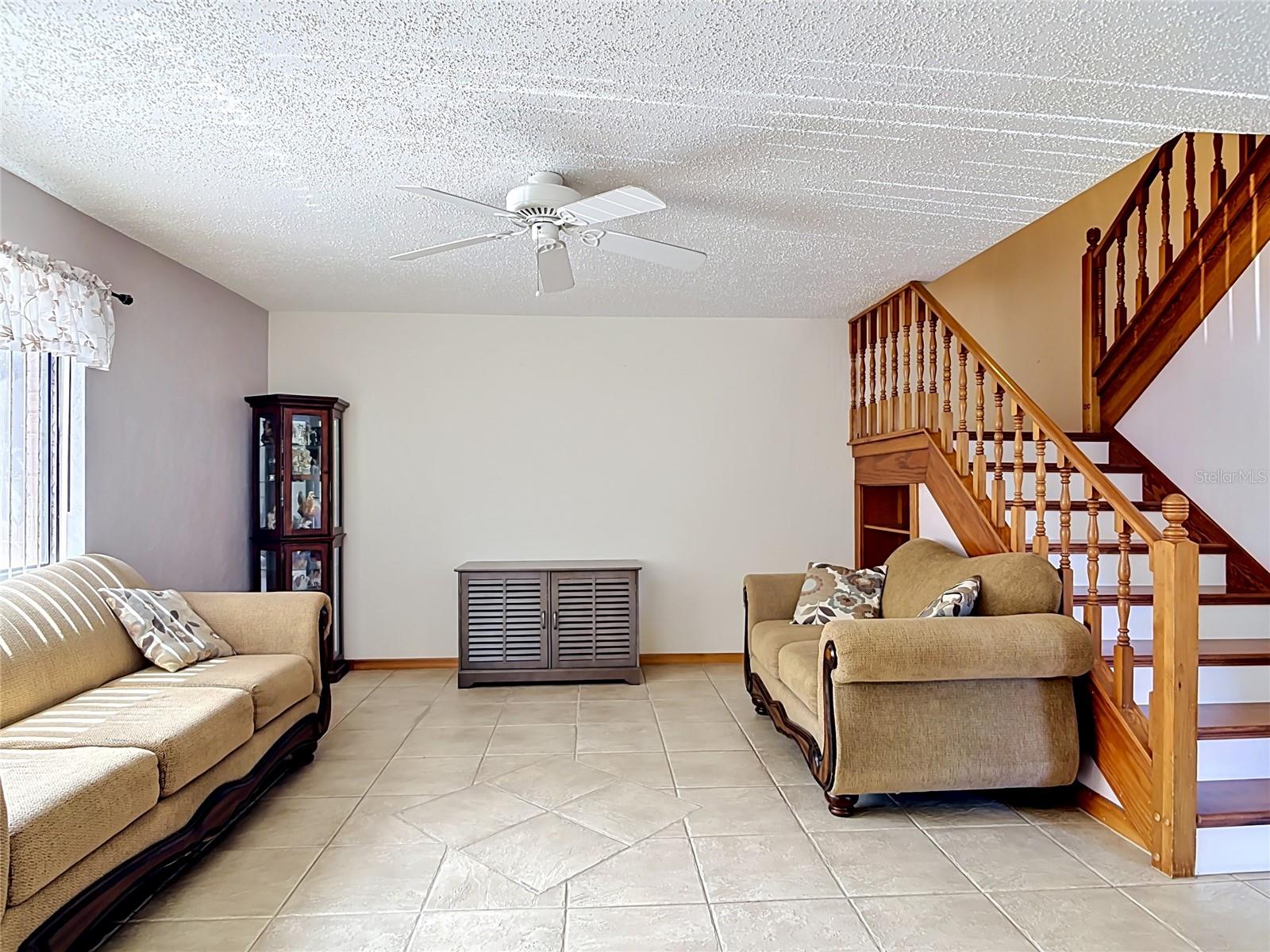 JEMECY OAK VILLAS CONDO PH 01-06 INC - Residential