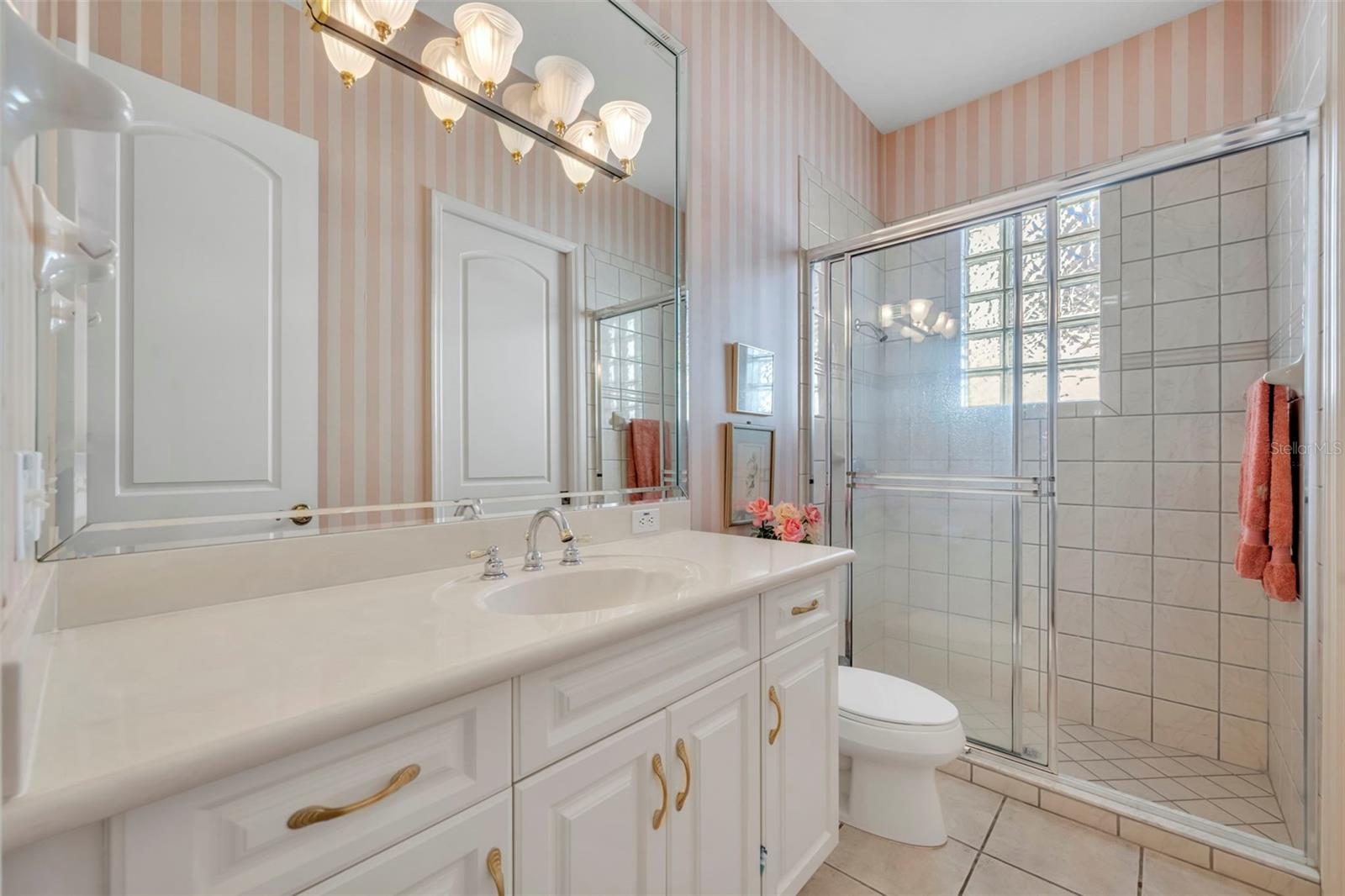 FONTAINEBLEAU - Residential