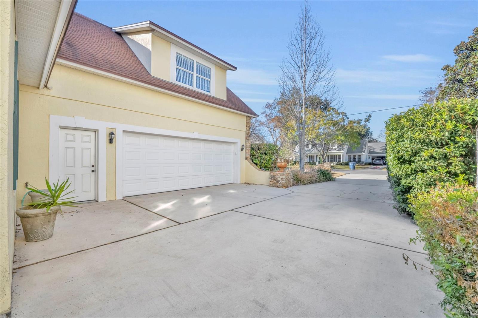 FONTAINEBLEAU - Residential