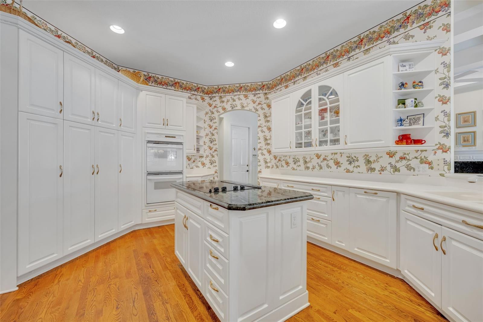 FONTAINEBLEAU - Residential